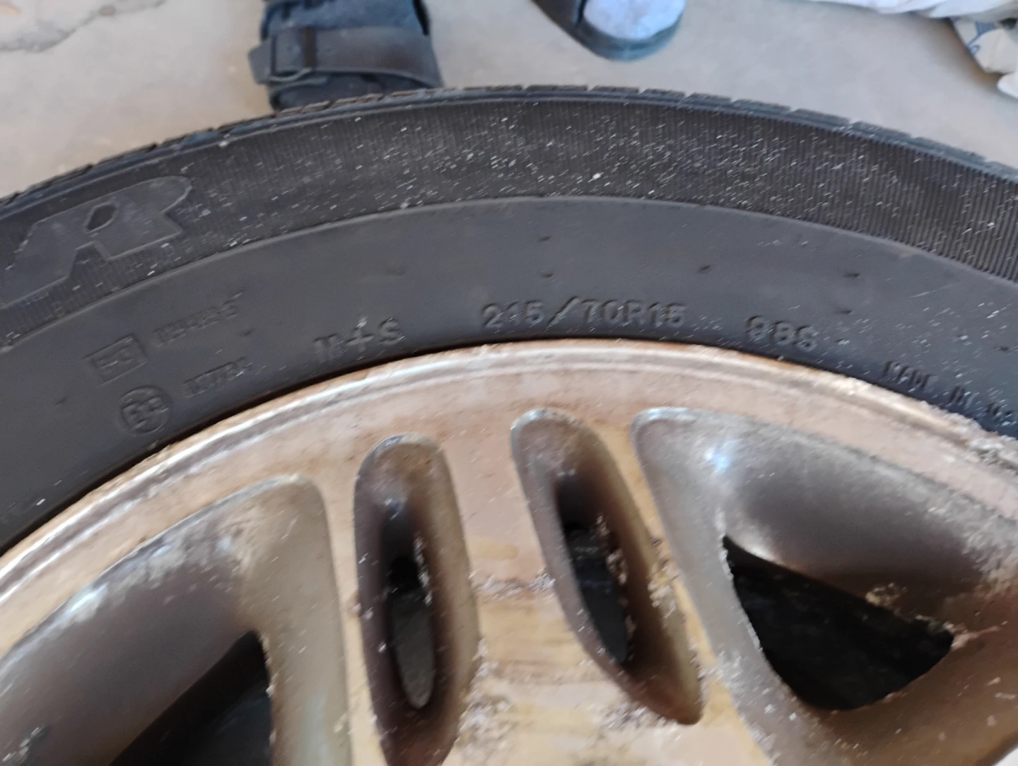 Goodyear Integrity Tire 215/70R15 with Chevy Rim - photo 3