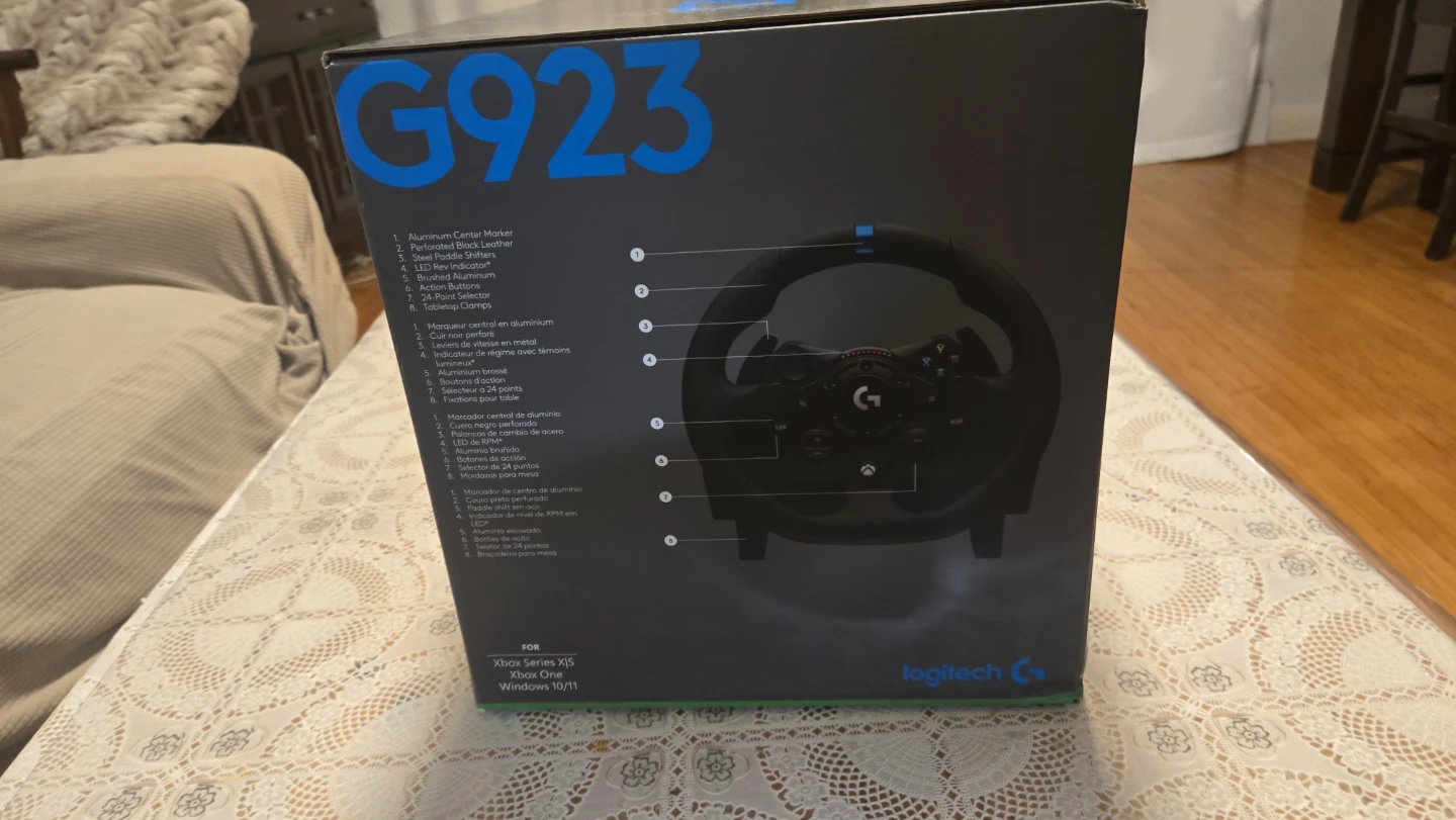Logitech G923 Racing Wheel and Pedals for Xbox and PC - photo 2