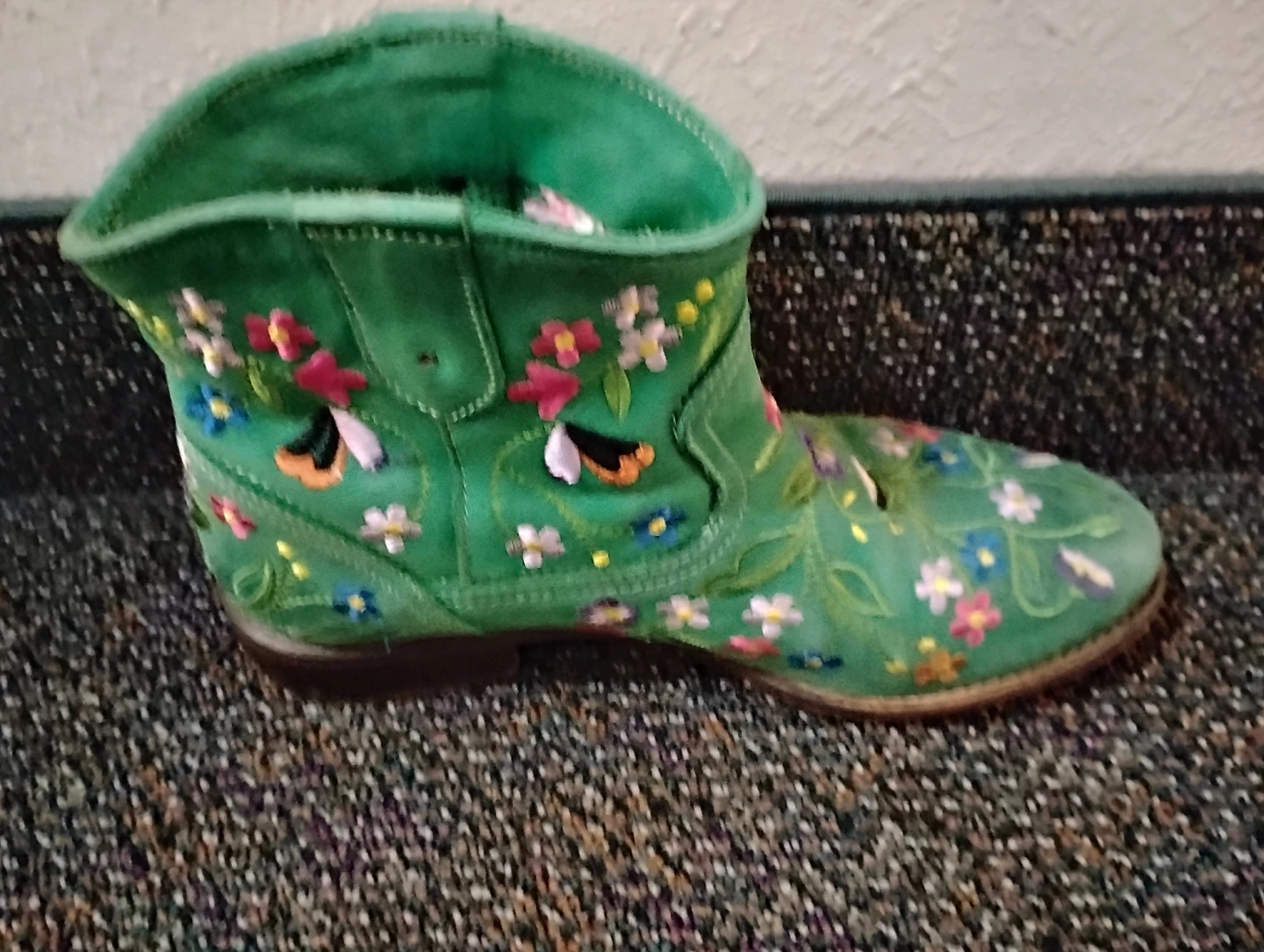 Green Floral Embroidered Boots - photo 3