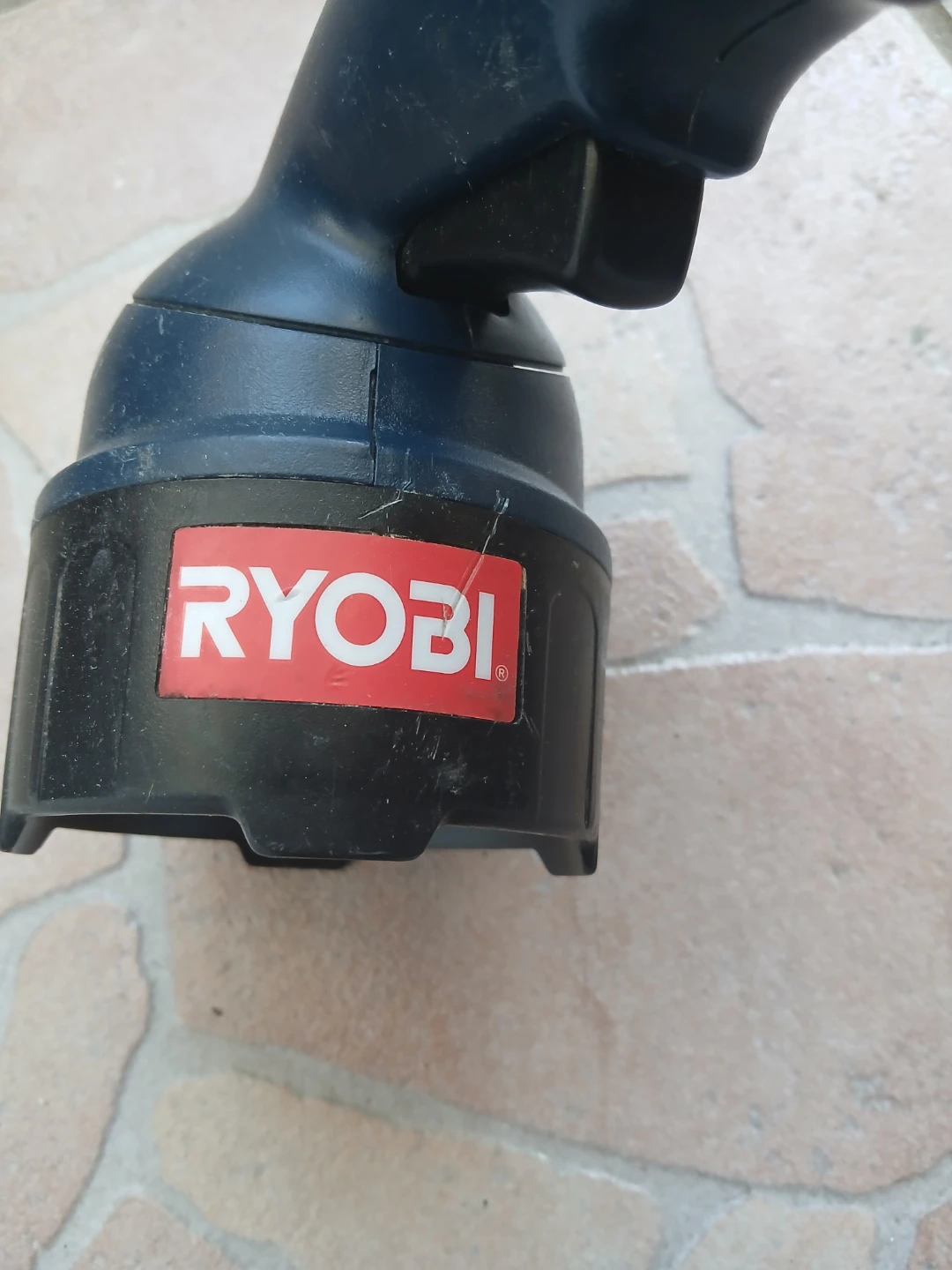 Ryobi P700 18V Cordless Flashlight. BATTERY NOT INCLUDED - photo 3