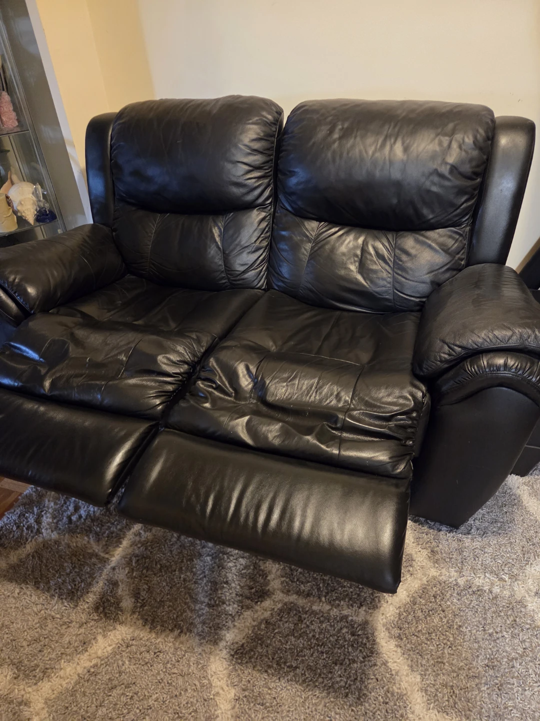 Black Leather Reclining Loveseat - photo 3