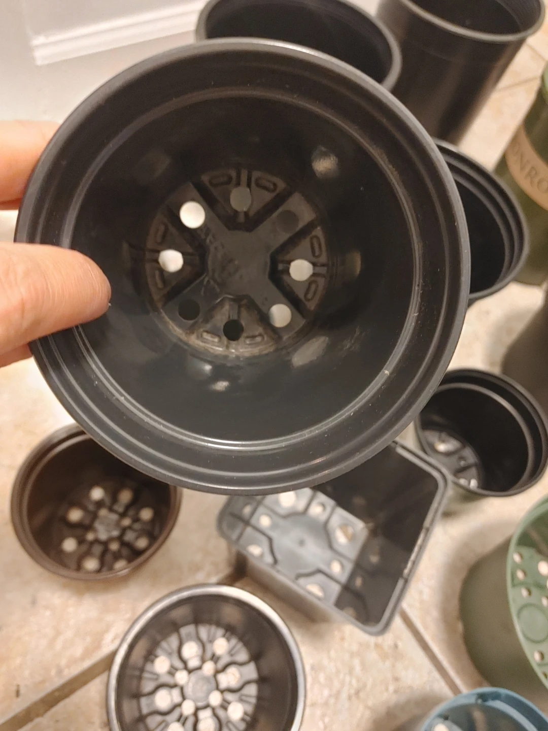 20pcs small flower pots all for $5 - photo 4