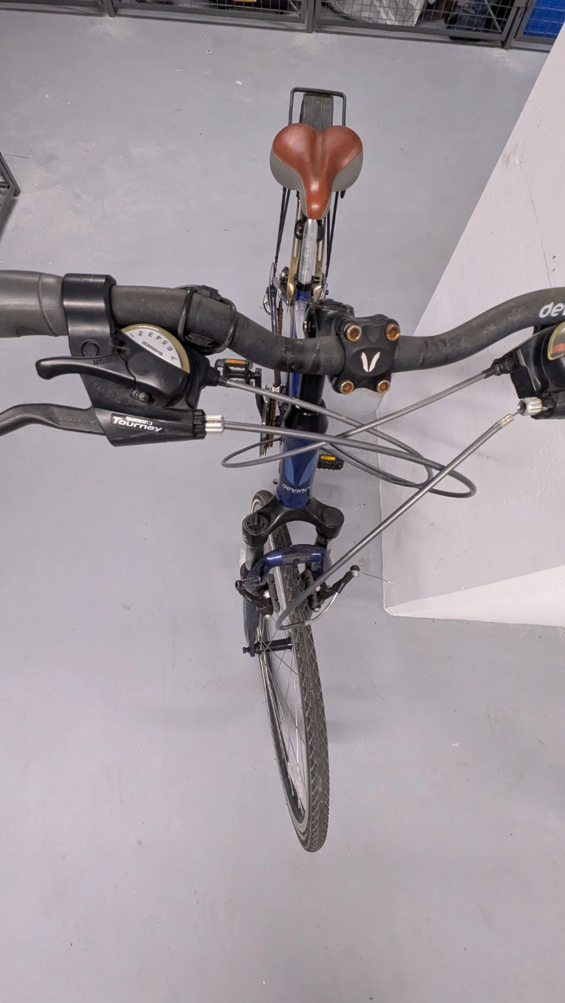 Devinci Zurich Bicycle (needs tuneup) - photo 4