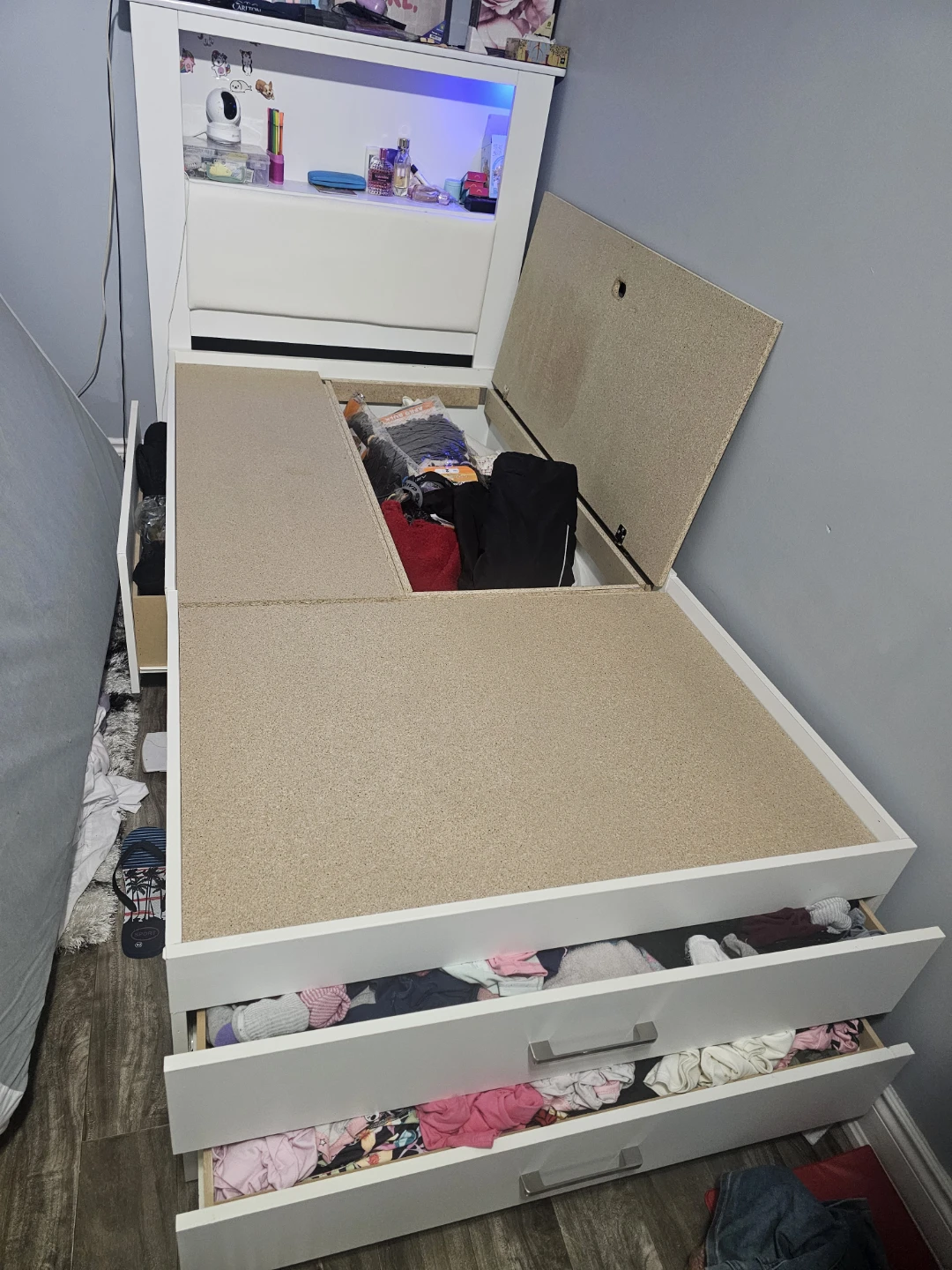 Move out sale