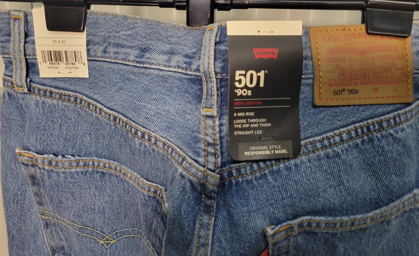 Brand new. Levi's 501 90s Distressed Jeans, size 25×30 (0693) - photo 3