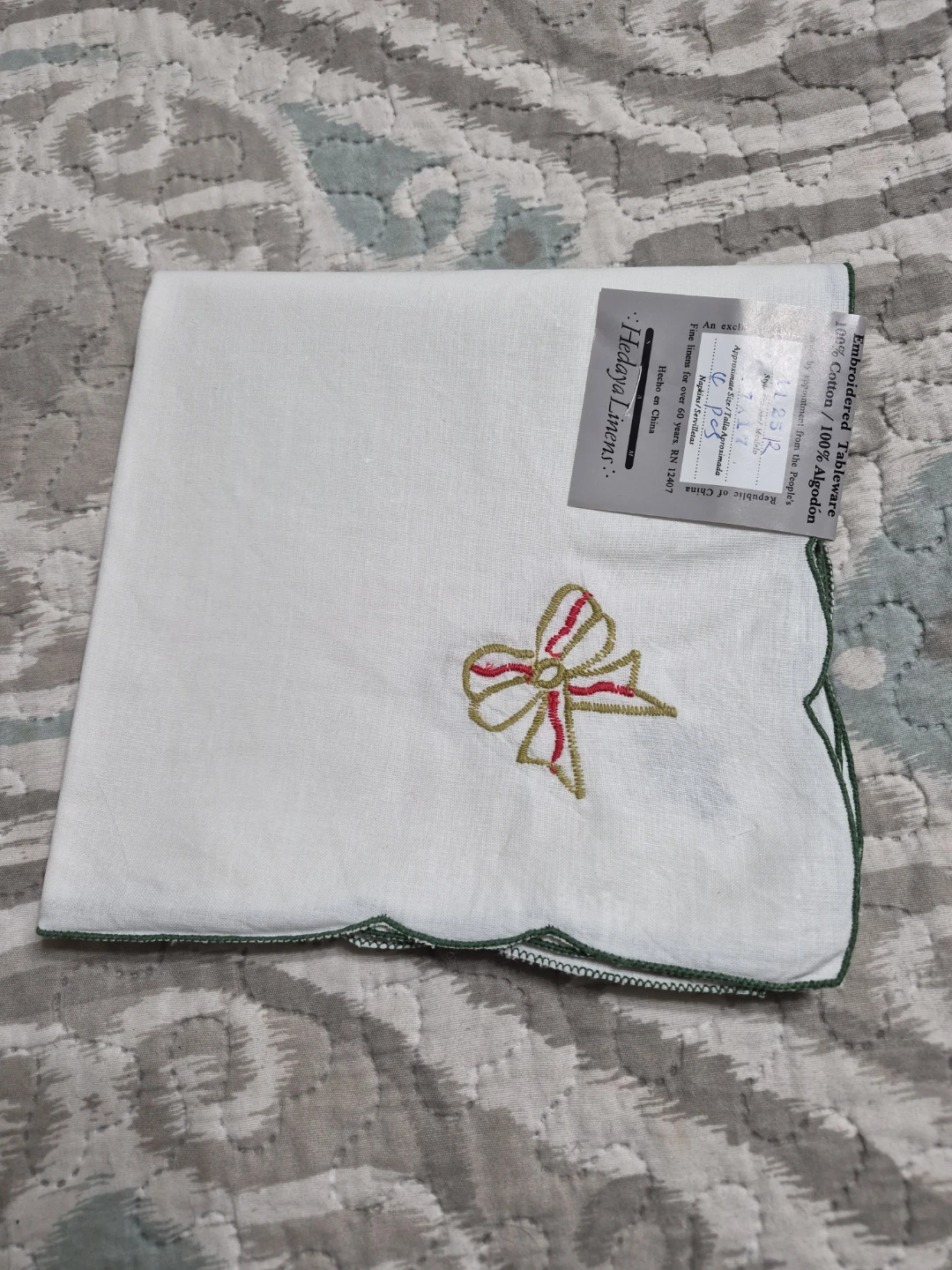 Beautiful Set of 4 Embroidered Linen Napkins 100% Cotton