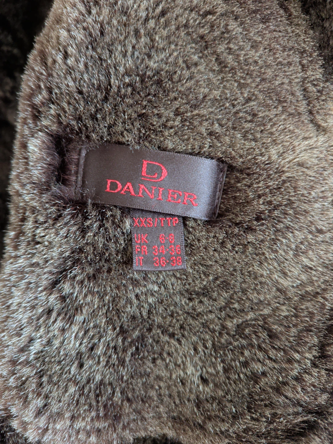 Danier Sheep Skin Coat - photo 4
