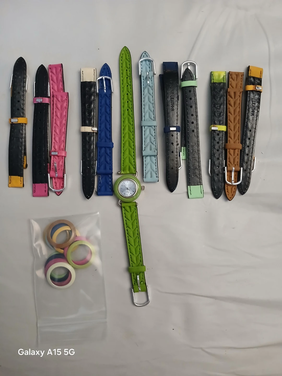 Interchangeable Wristwatch Set with Extra Straps