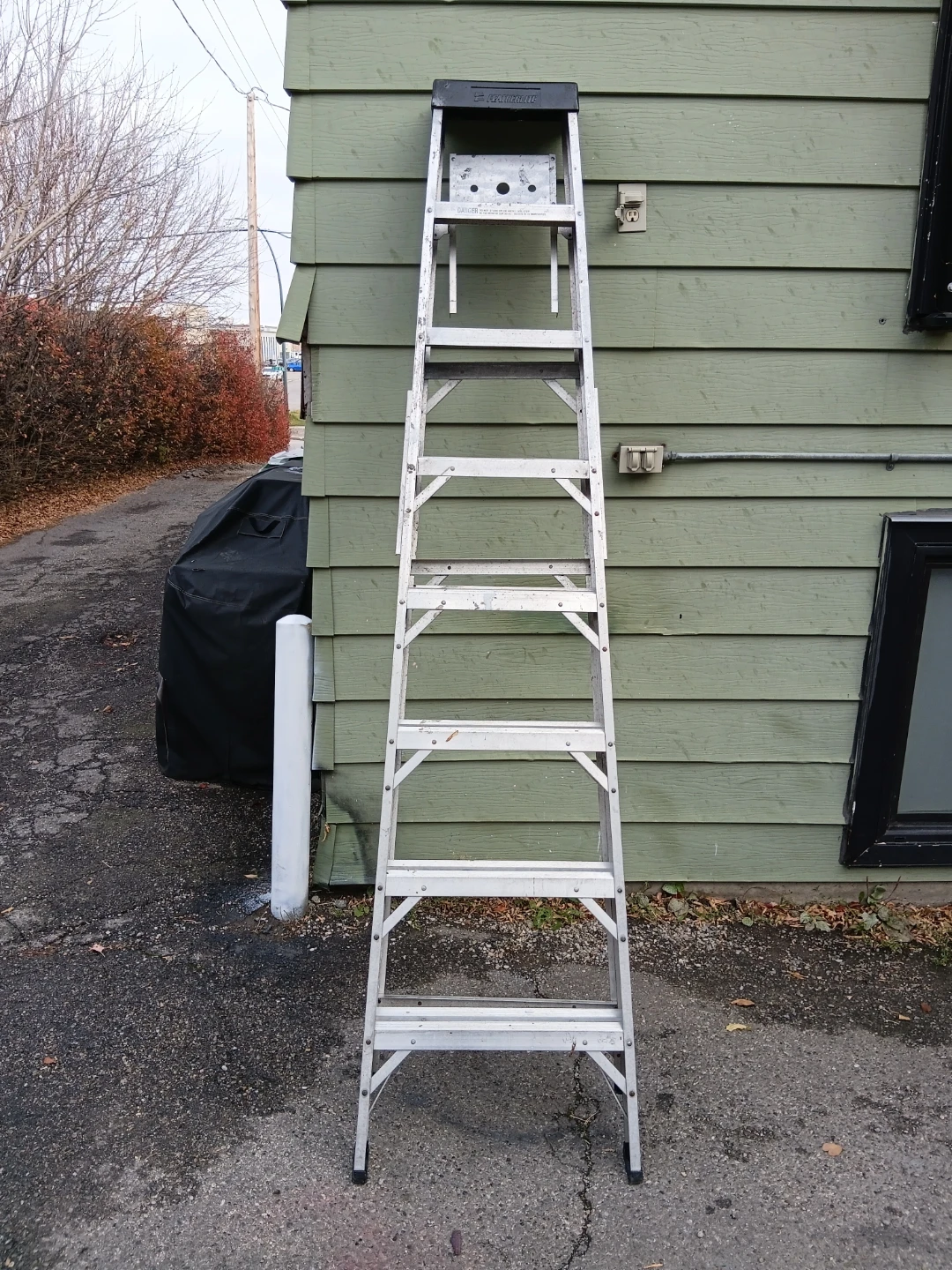 Featherlite 7Ft Sturdy Aluminum Step Ladder - photo 3