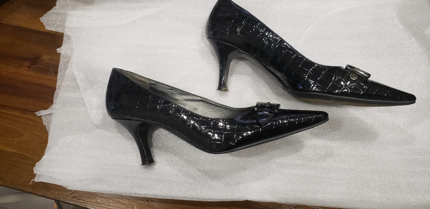 Heavenly Soles Black Patent Pumps