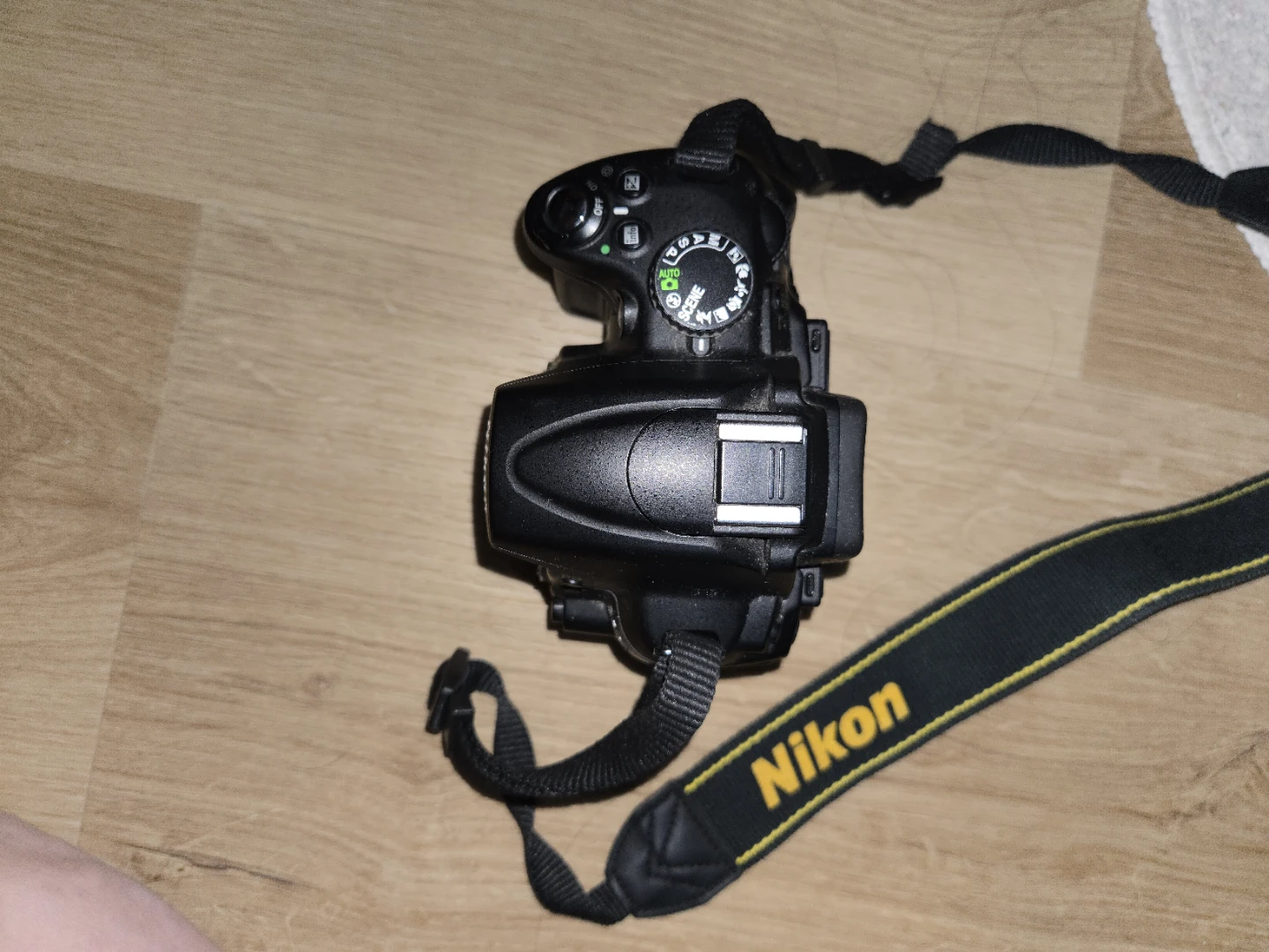 Nikon D5000 Camera Body - photo 4