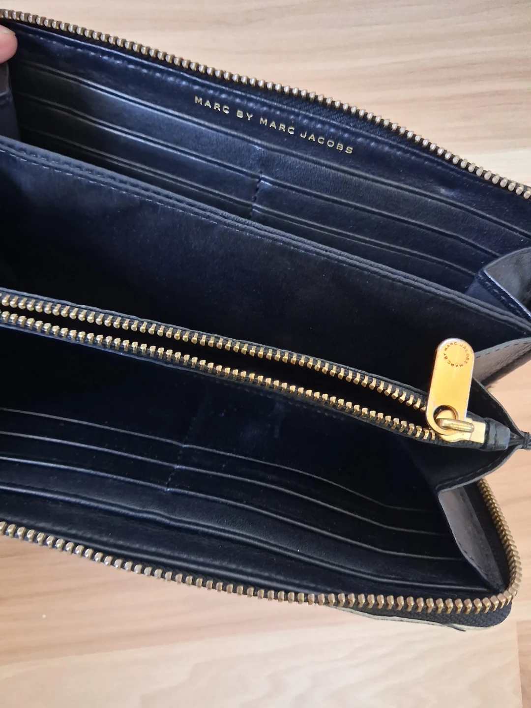 Marc by Marc Jacobs Work Wear Wallet - photo 3