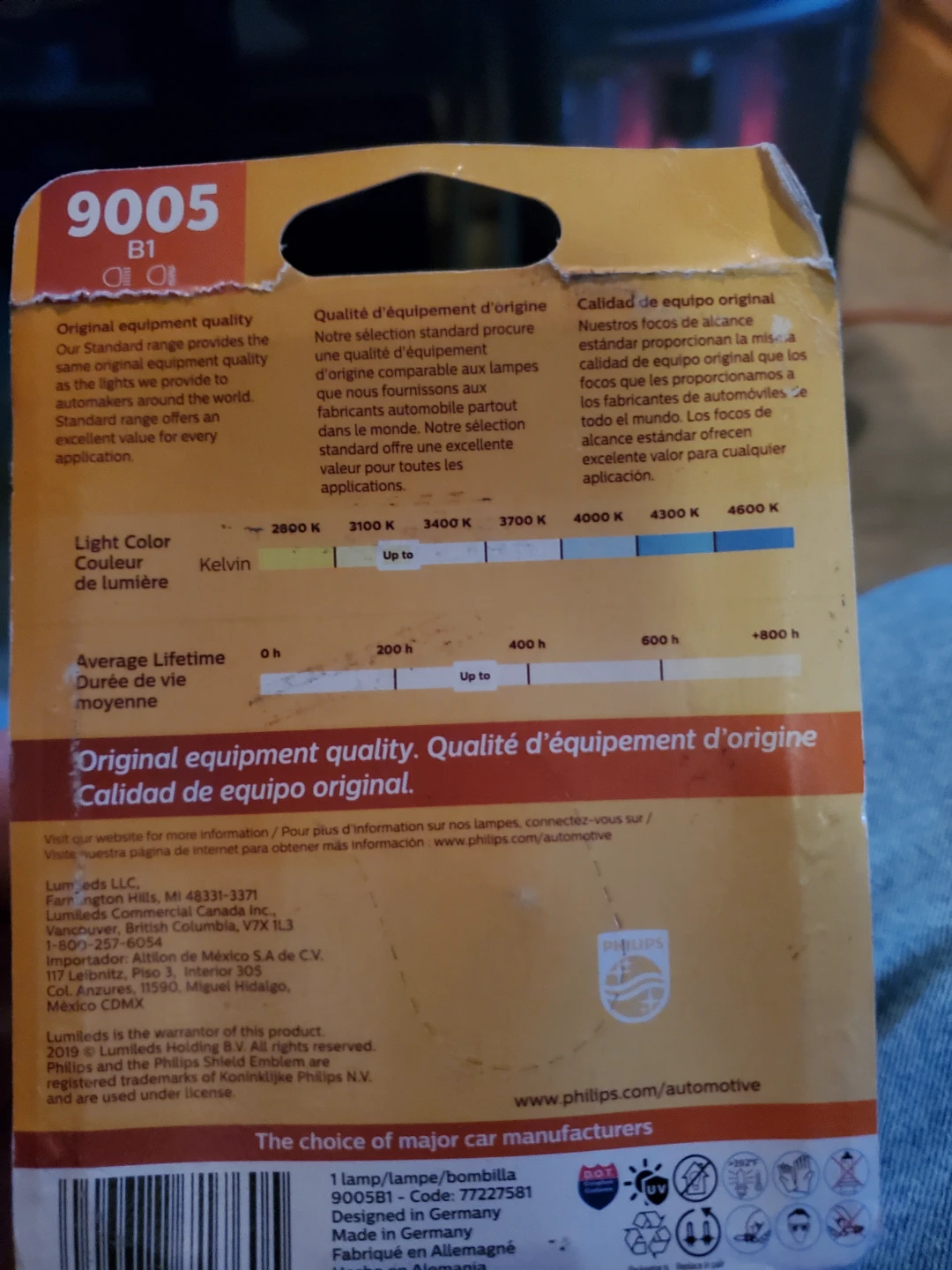 2 Philips 9005 Standard Headlight Bulbs - photo 2