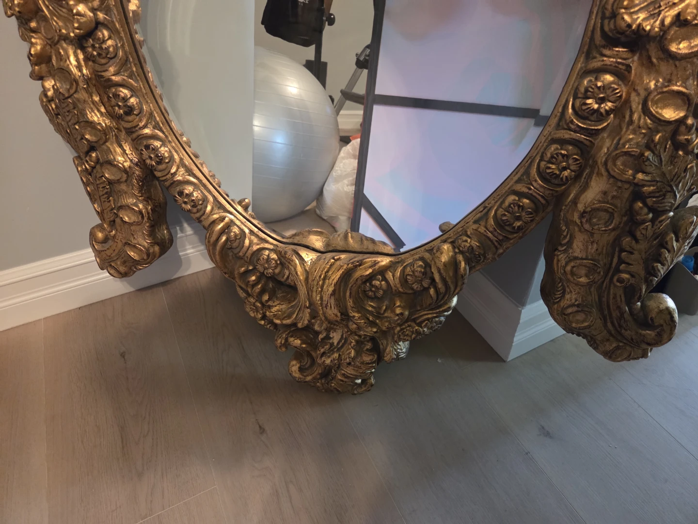 Ornate Gold Wall Mirror - photo 2