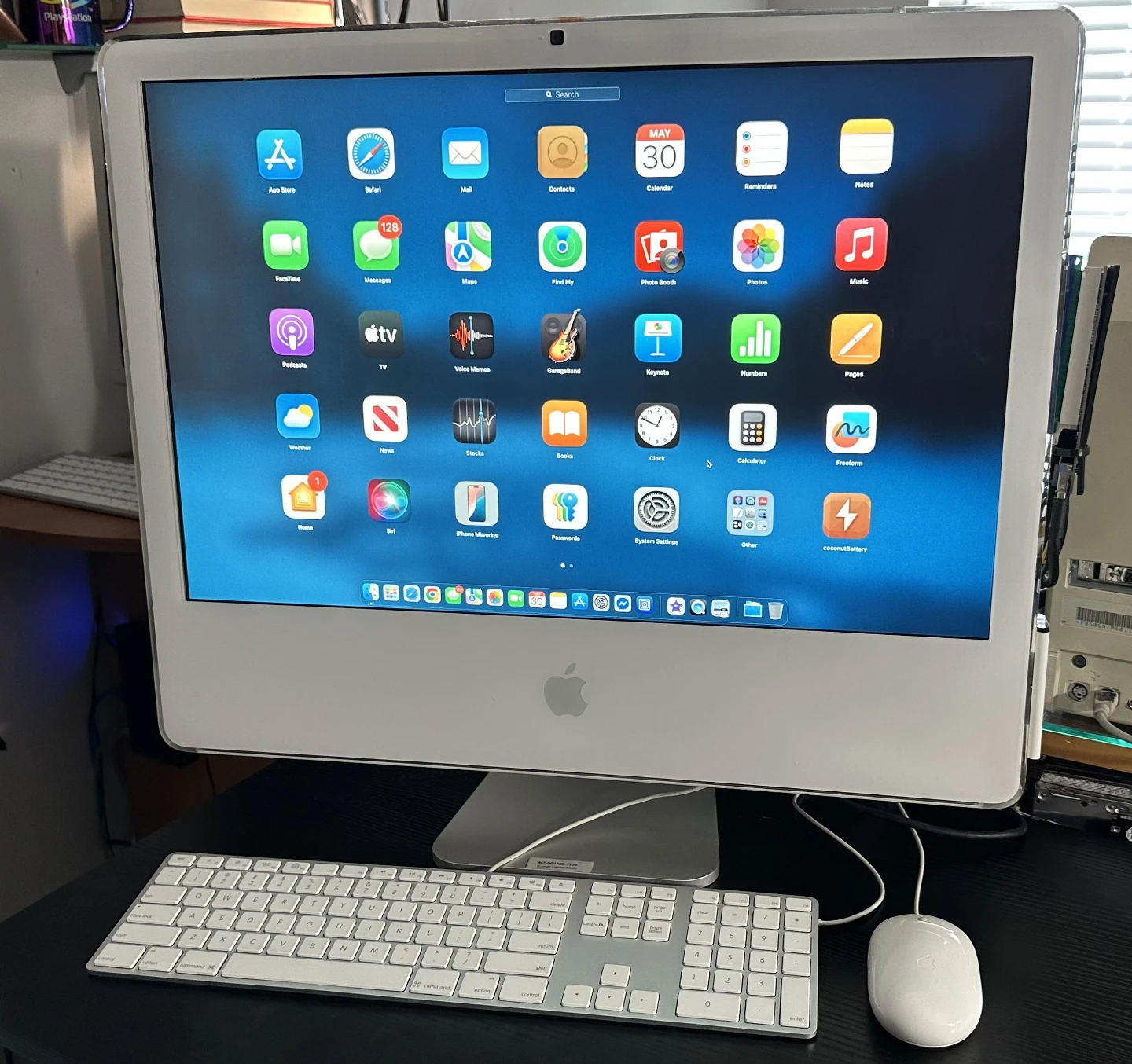 Apple iMac 20" Desktop - (2006)~2.16GHZ CORE