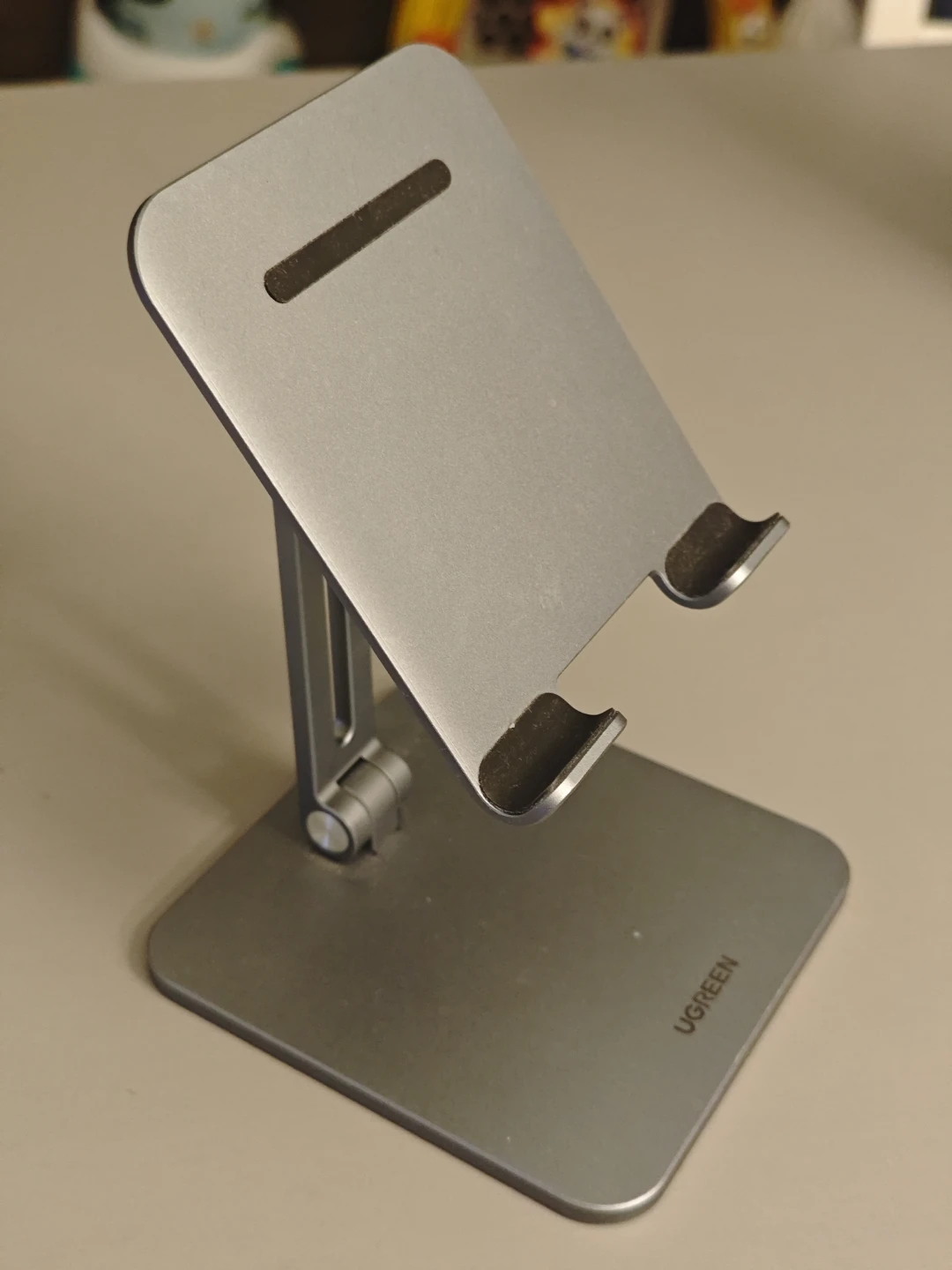 Ugreen Adjustable Phone and Tablet Stand