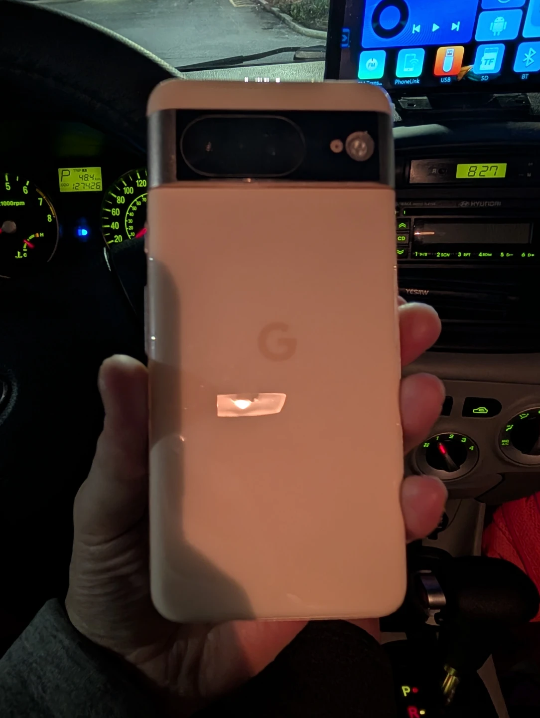 Google Pixel 8 pink colour - photo 5