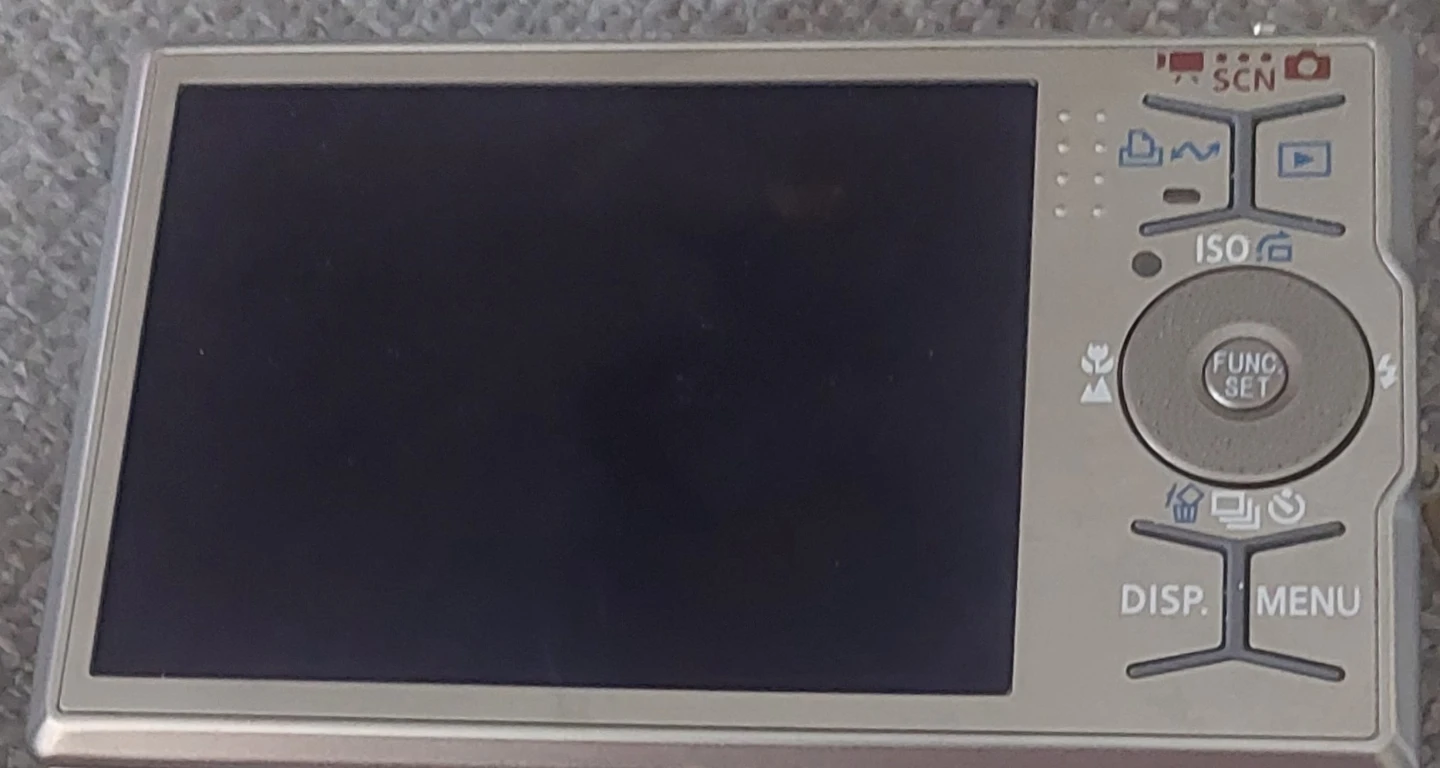Canon PowerShot SD790 IS Digital ELPH