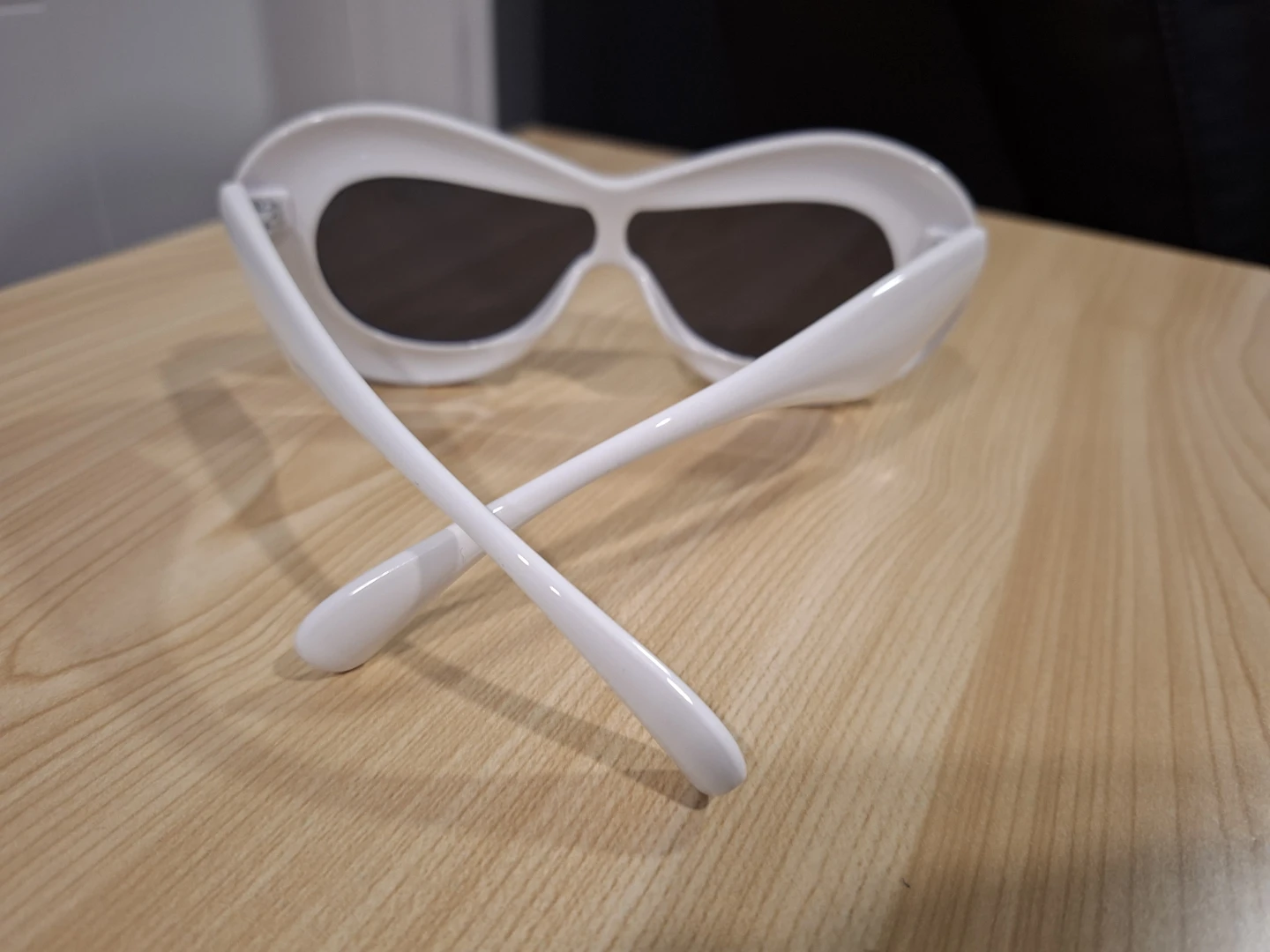 White bubble sunglasses - photo 3