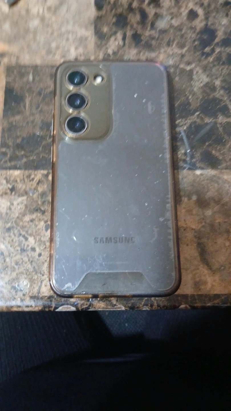 Samsung s23 - photo 2