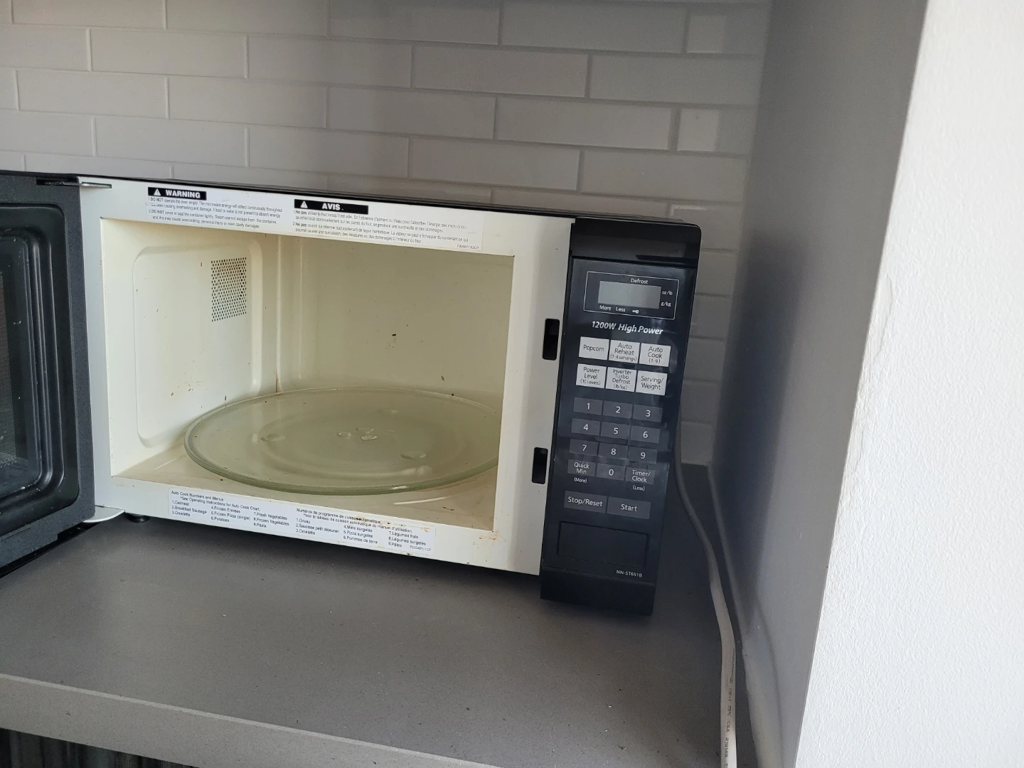 Panasonic Inverter Microwave NN-ST651B - photo 2