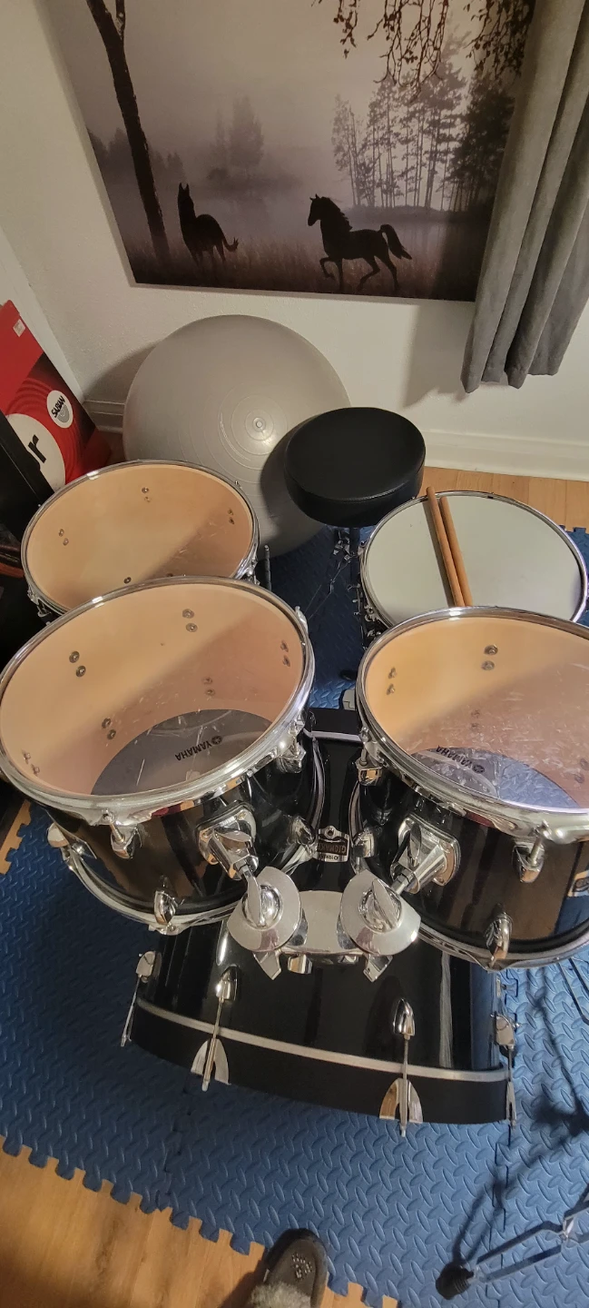 Yamaha Gigmaker Drum Kit with Sabian SBr Cymbals - photo 3