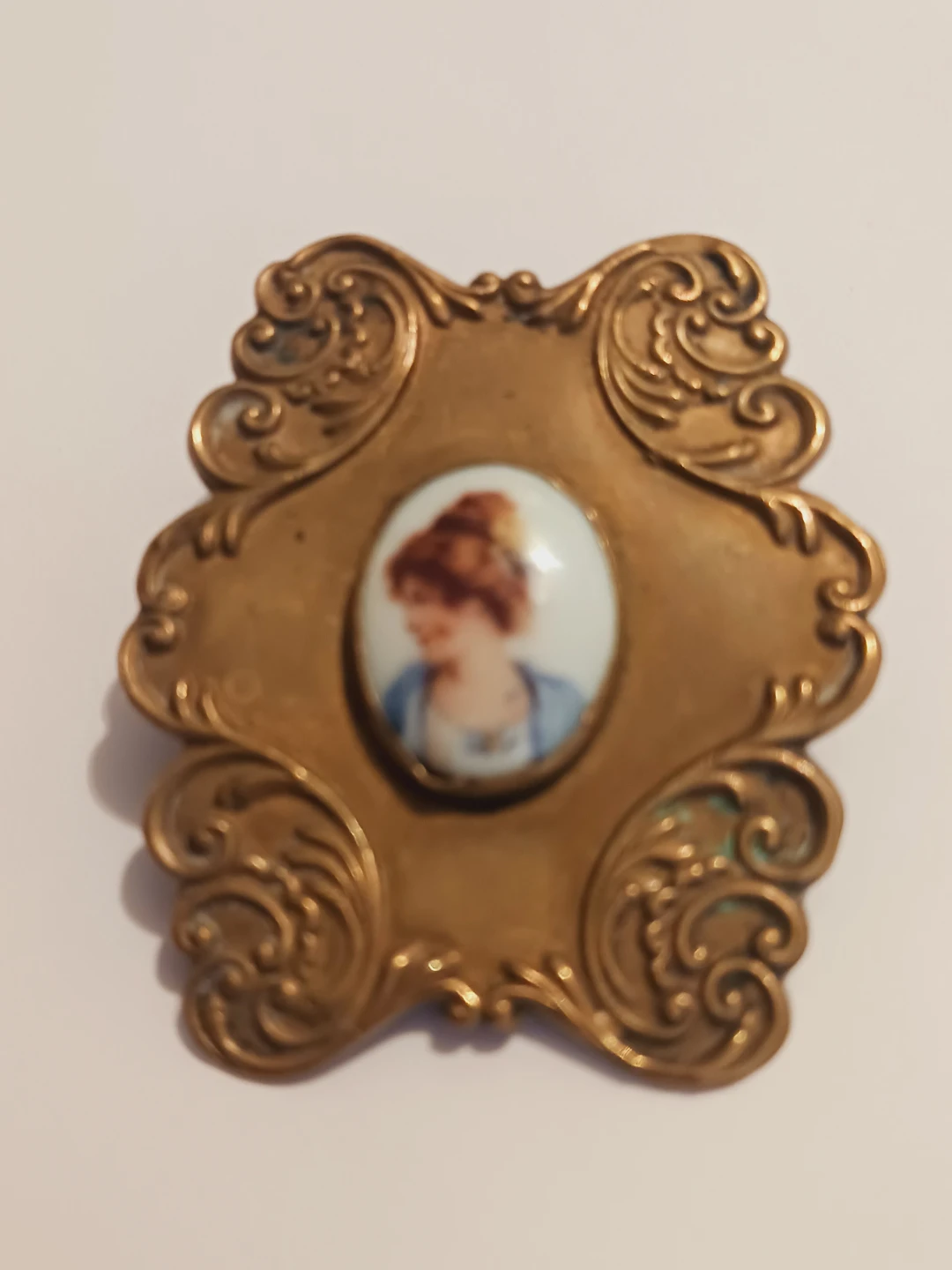 Antique Victorian Cameo Portrait Brooch - photo 3