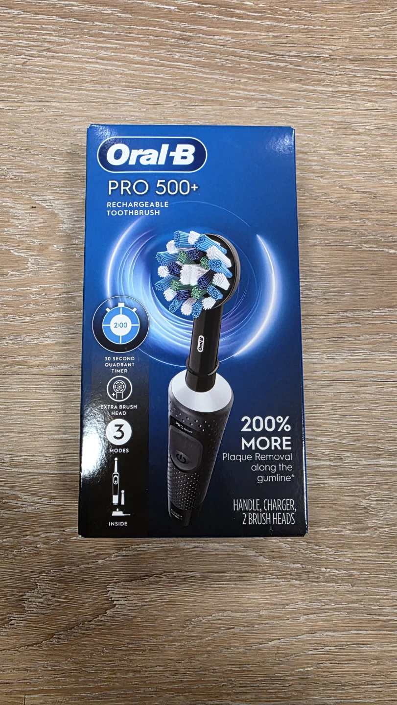 Oral-B PRO 500+ Rechargeable Electric Toothbrush - Black
