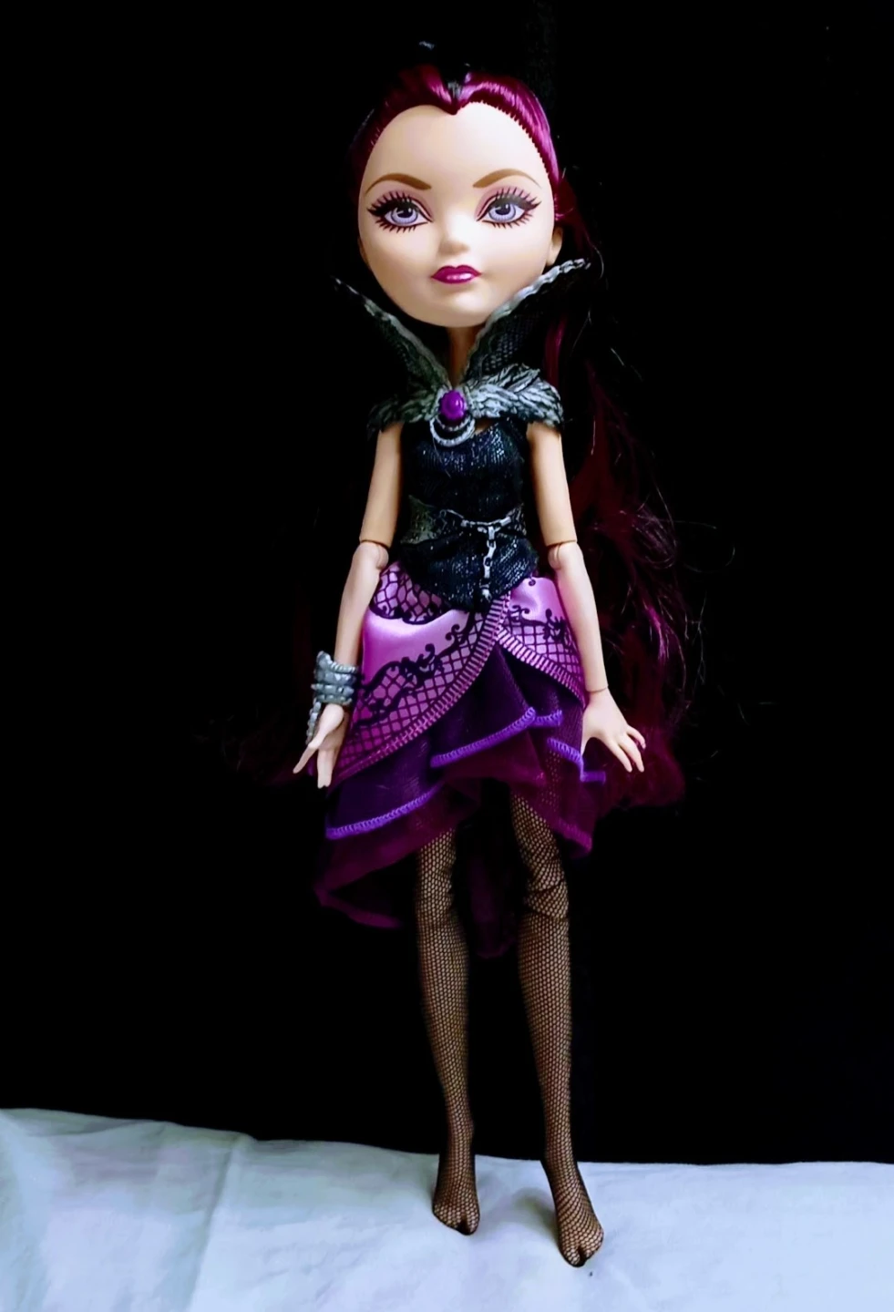 2015 Mattel Ever After High Raven Queen First Chapter Doll. - photo 2