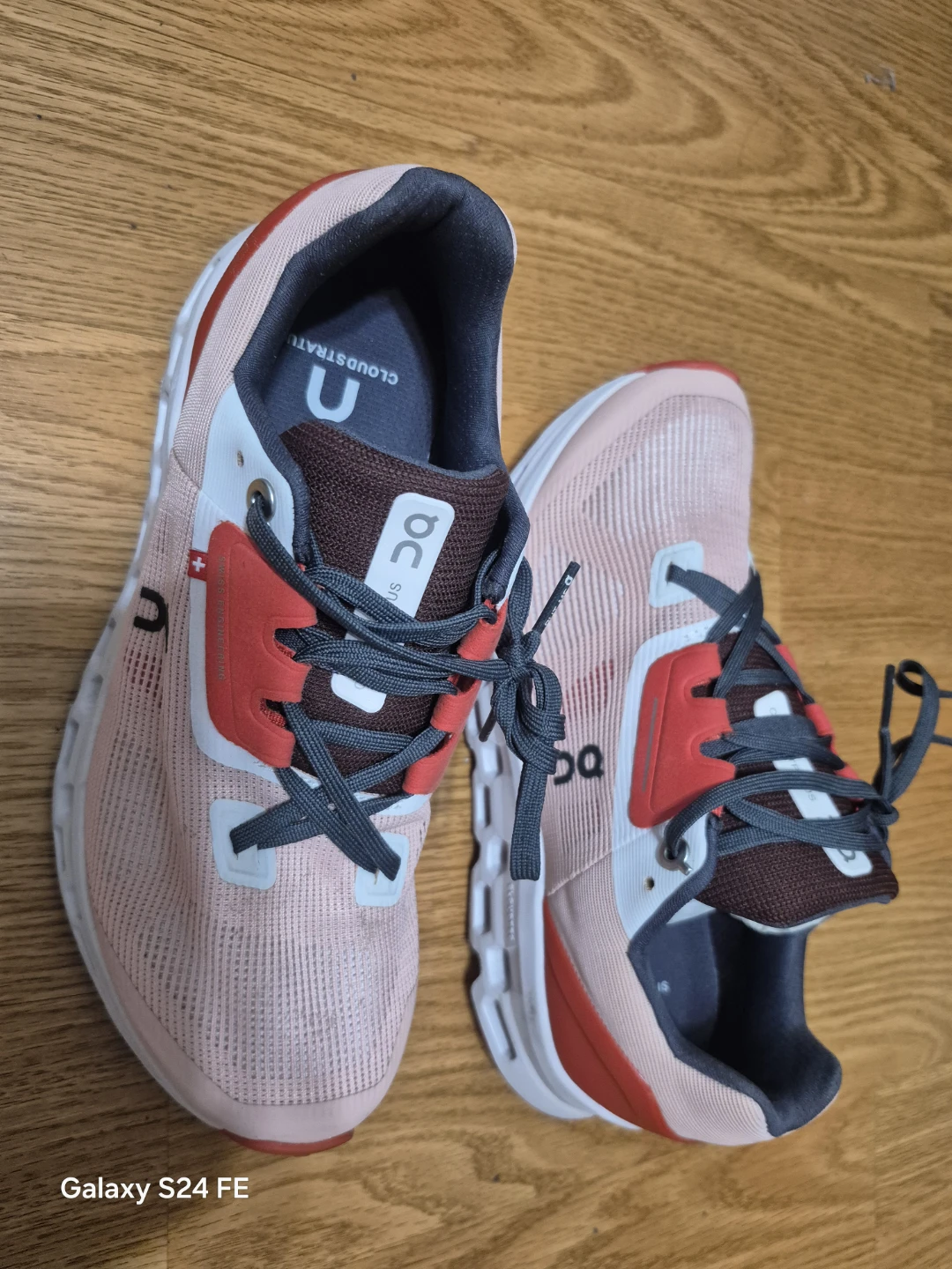 On Cloudstratus Running Shoes Pink - photo 2