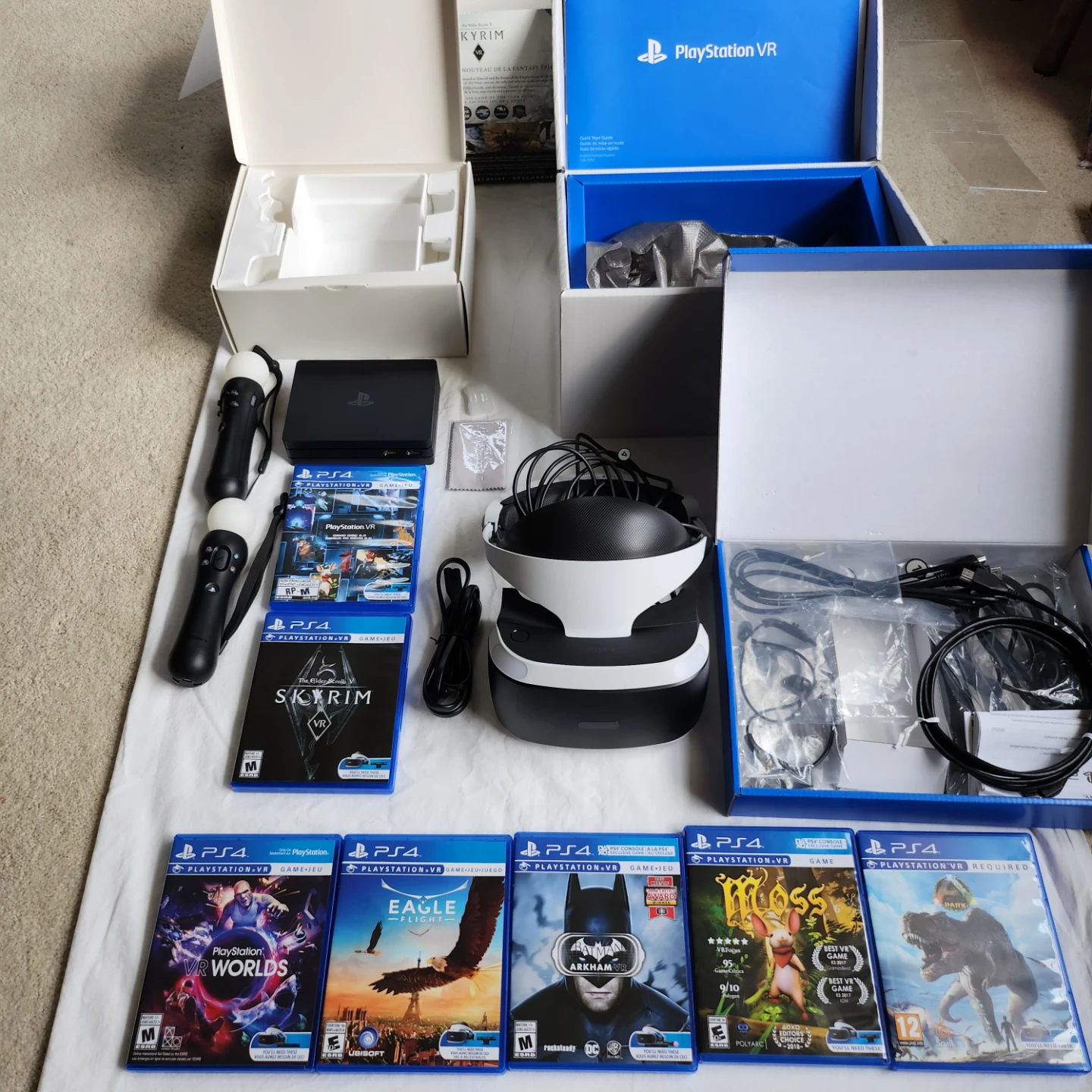 Sony PlayStation VR Skyrim Bundle