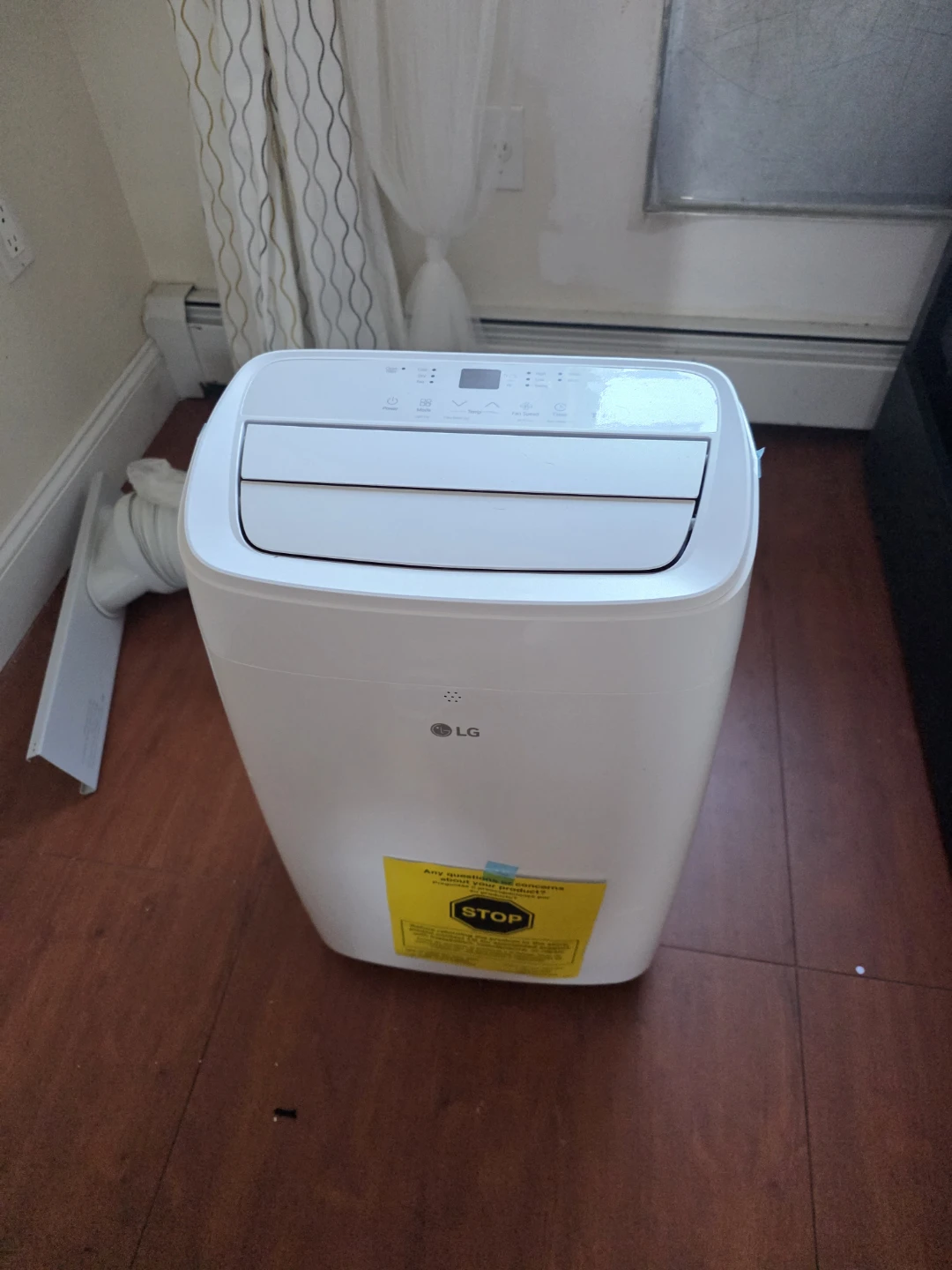LG 8,350 BTU Portable Air Conditioner - photo 2