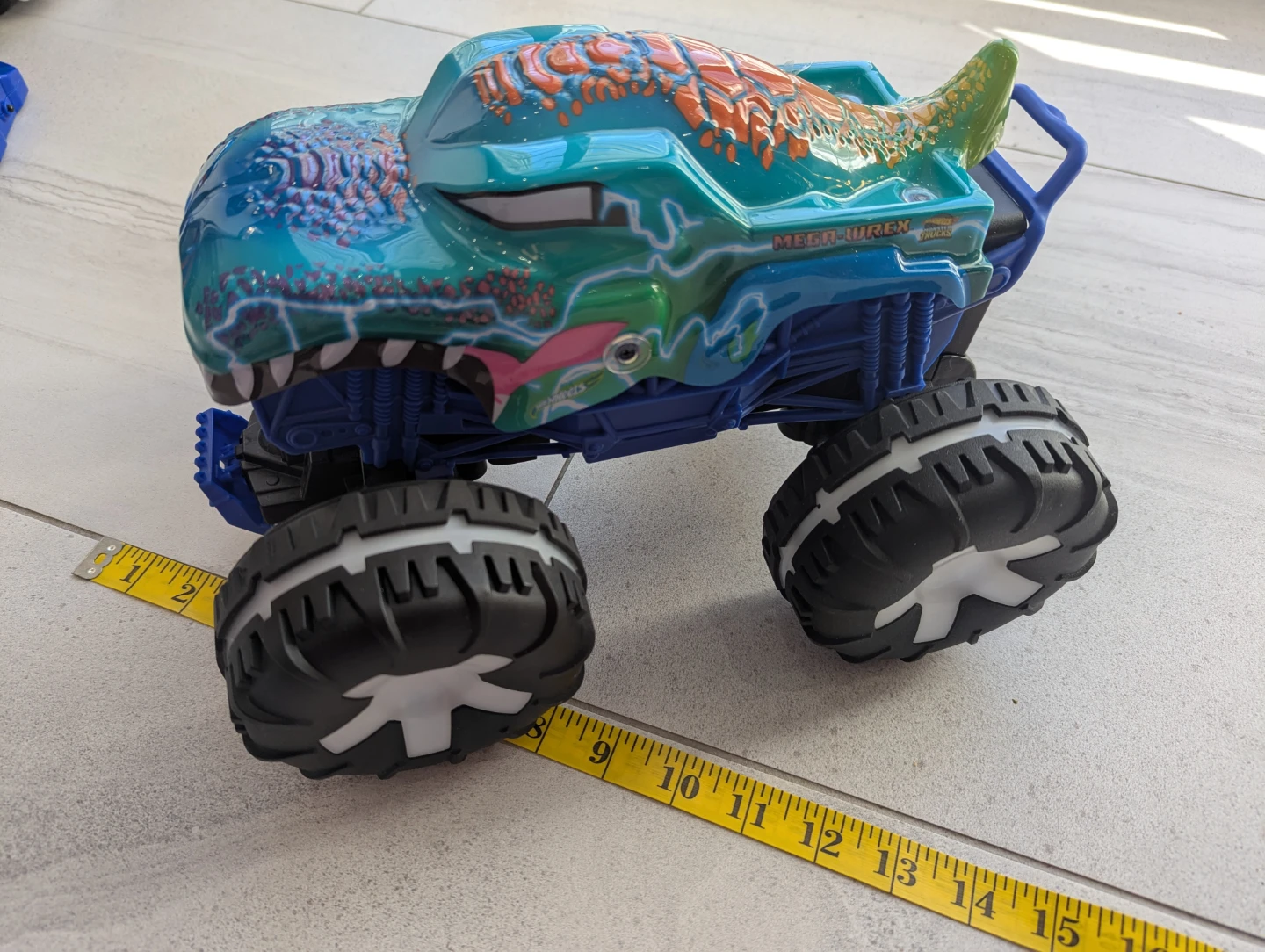 Hot Wheels Monster Trucks Mega-Wrex Alive Remote Control Car - photo 5