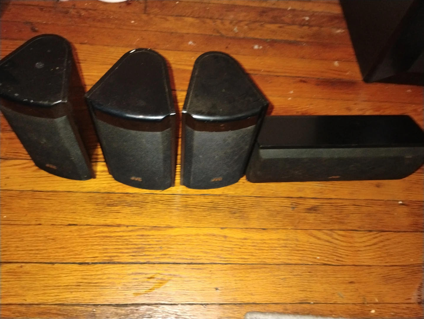 Set of 4 JVC Surround Sound Speakers - photo 2