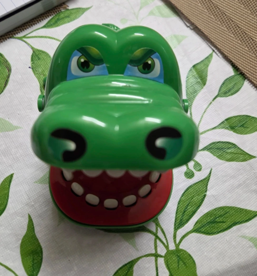 Classic Crocodile Game