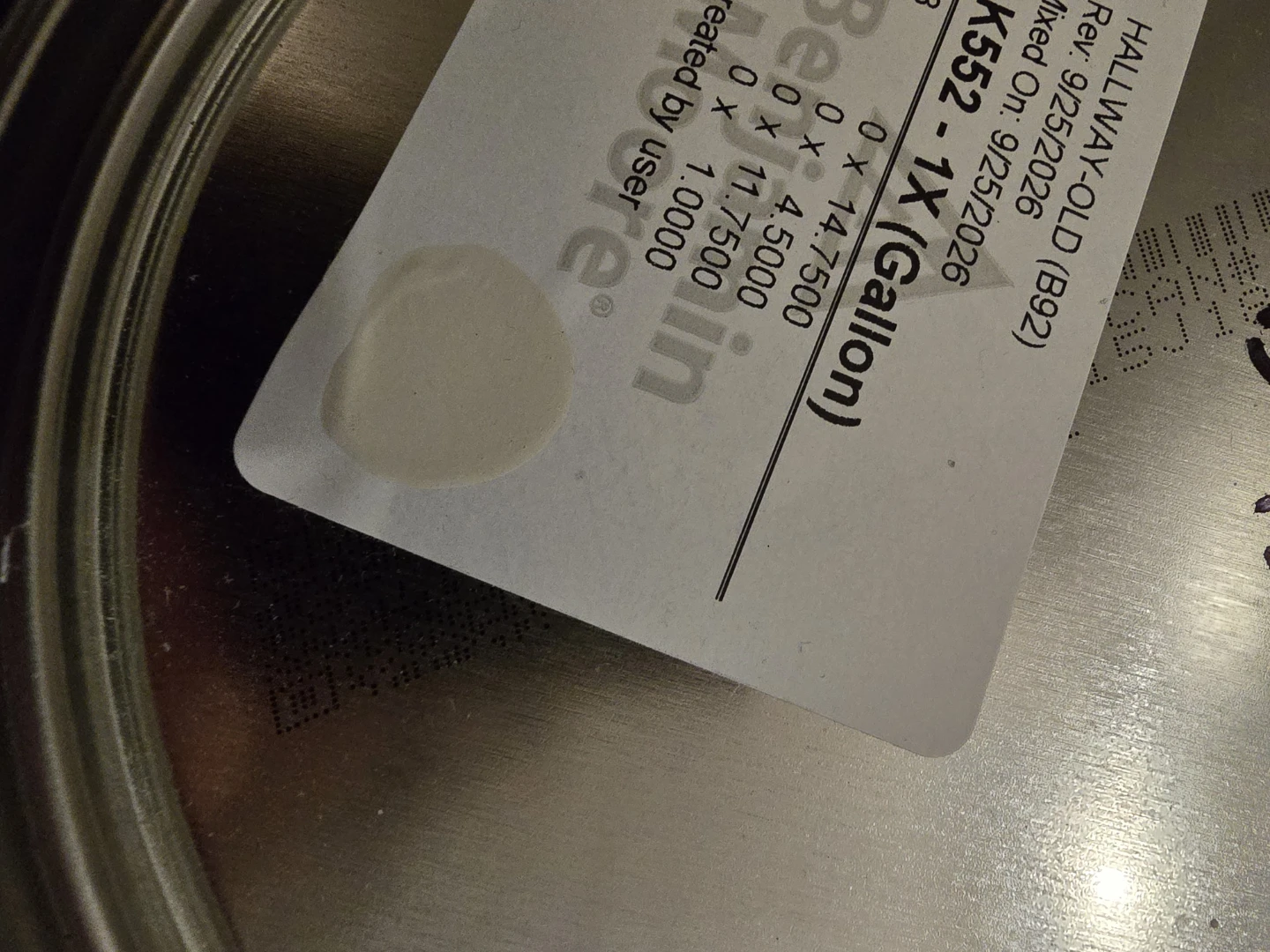 New 2 Gallons Benjamin Moore Interior Paint - photo 3