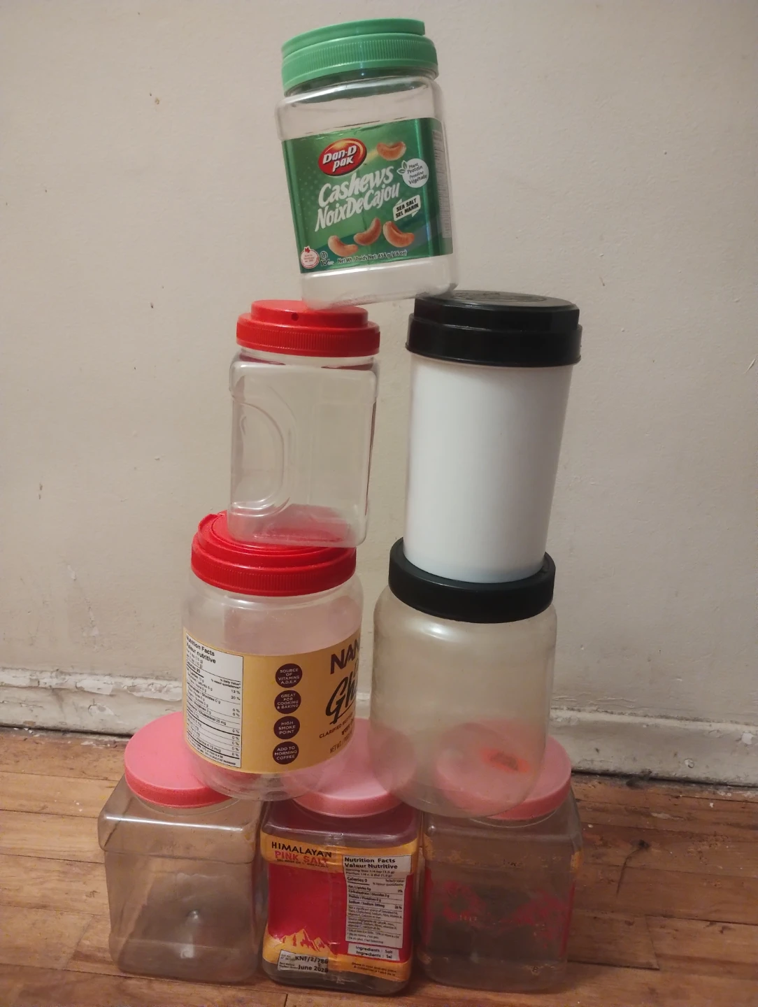 15 Plastic Jars, Canisters & Kitchen Containers - photo 2