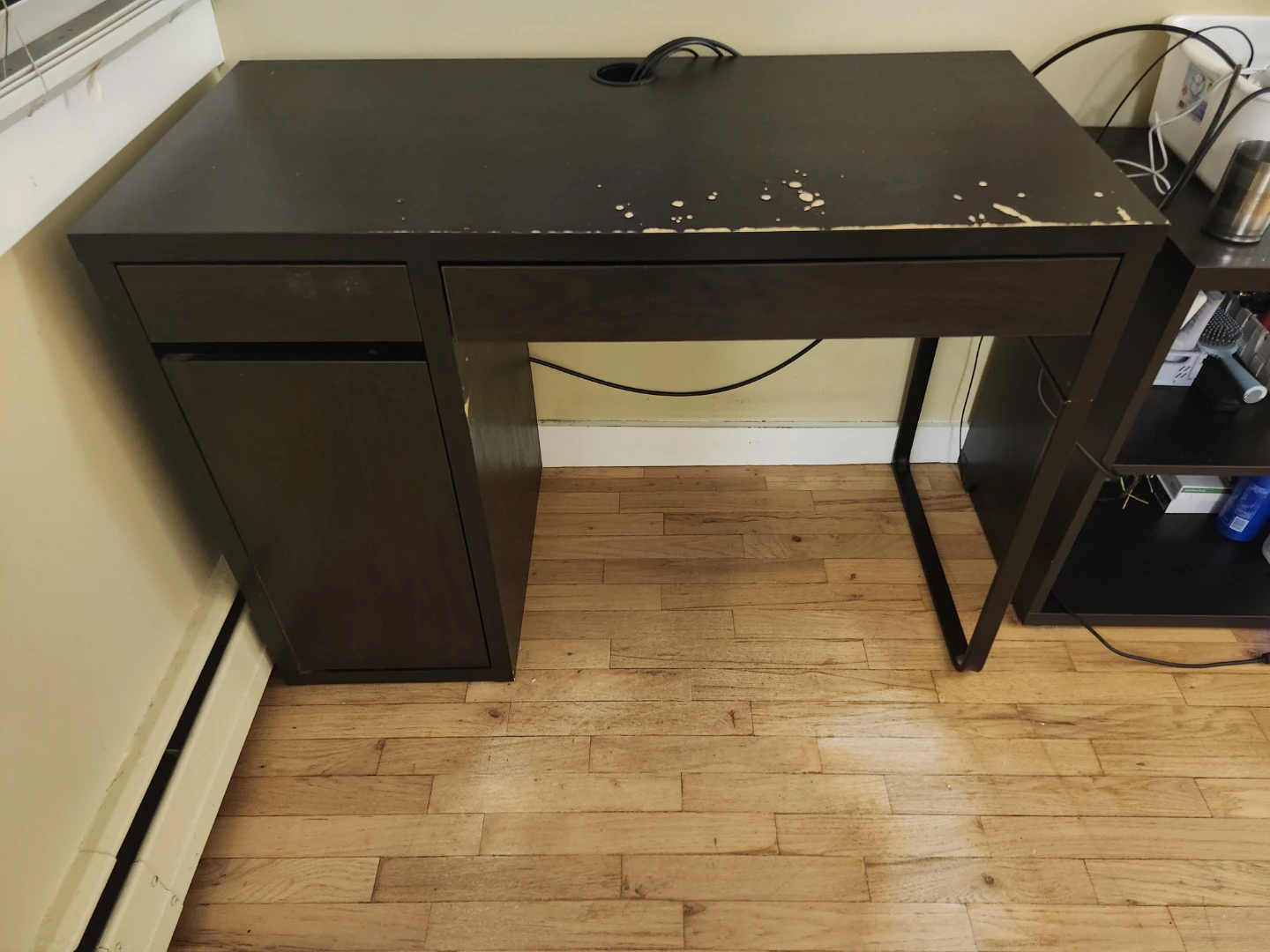 Micke IKEA desk