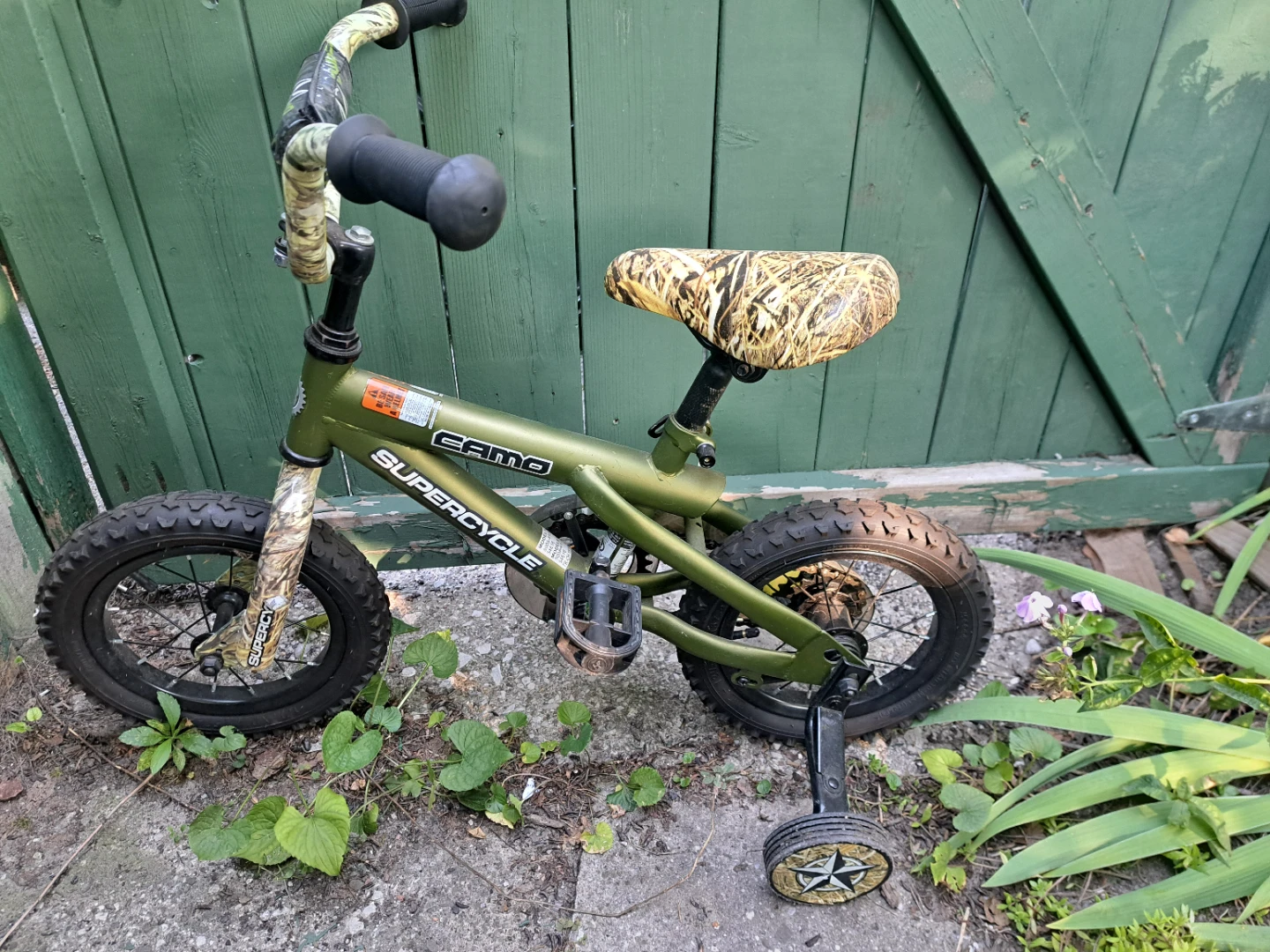 Supercycle Camo Kids Bike 12 inch