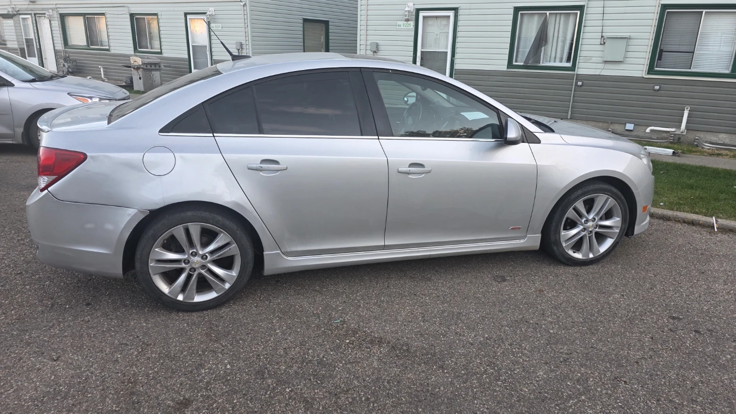 Silver Chevrolet Cruze RS Sedan - photo 5