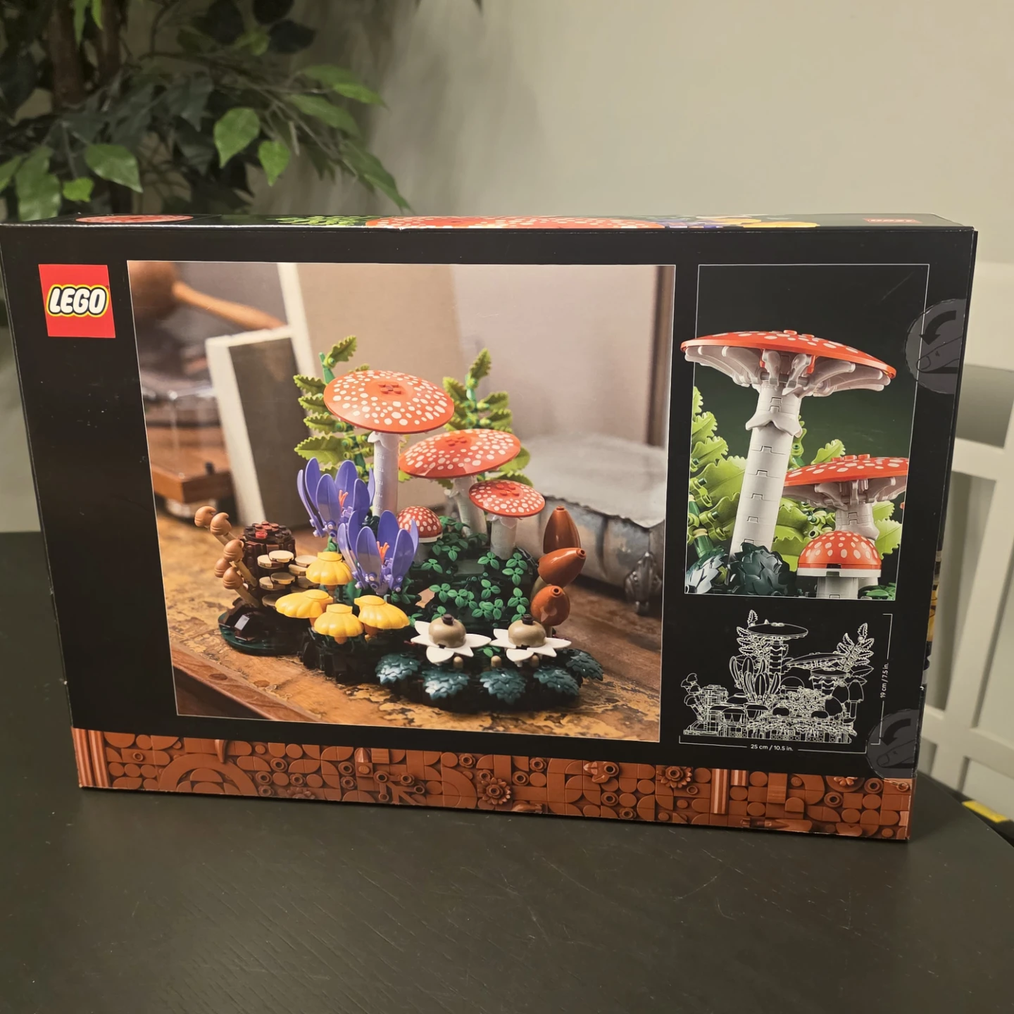 LEGO Botanicals Woodland Mushrooms 11505 - photo 2