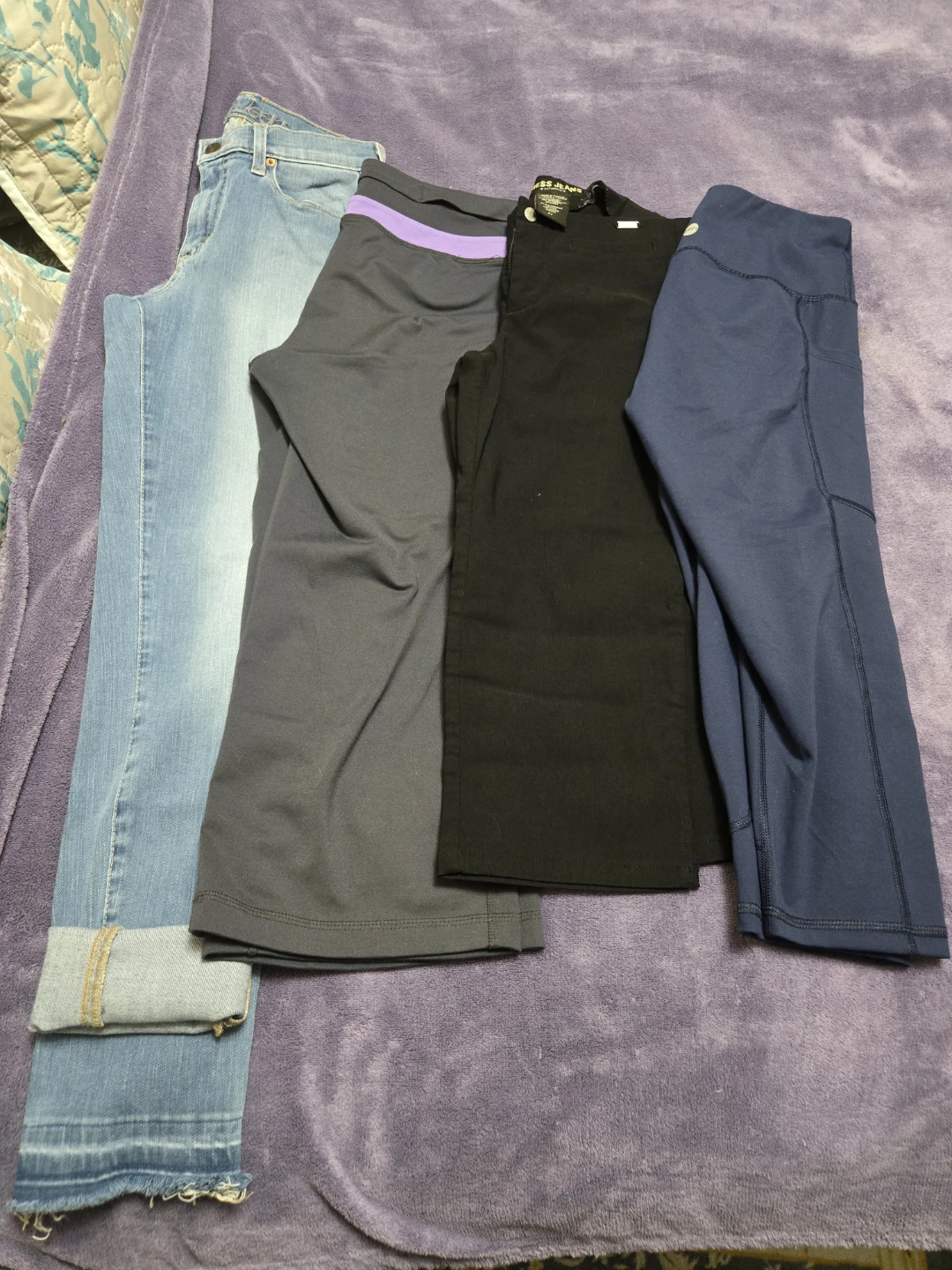 Capris size small