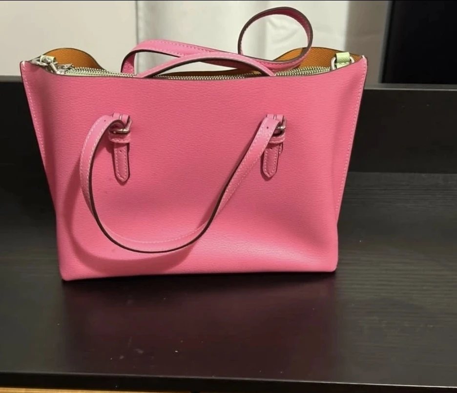🥕Coach Pink Leather Tote Bag