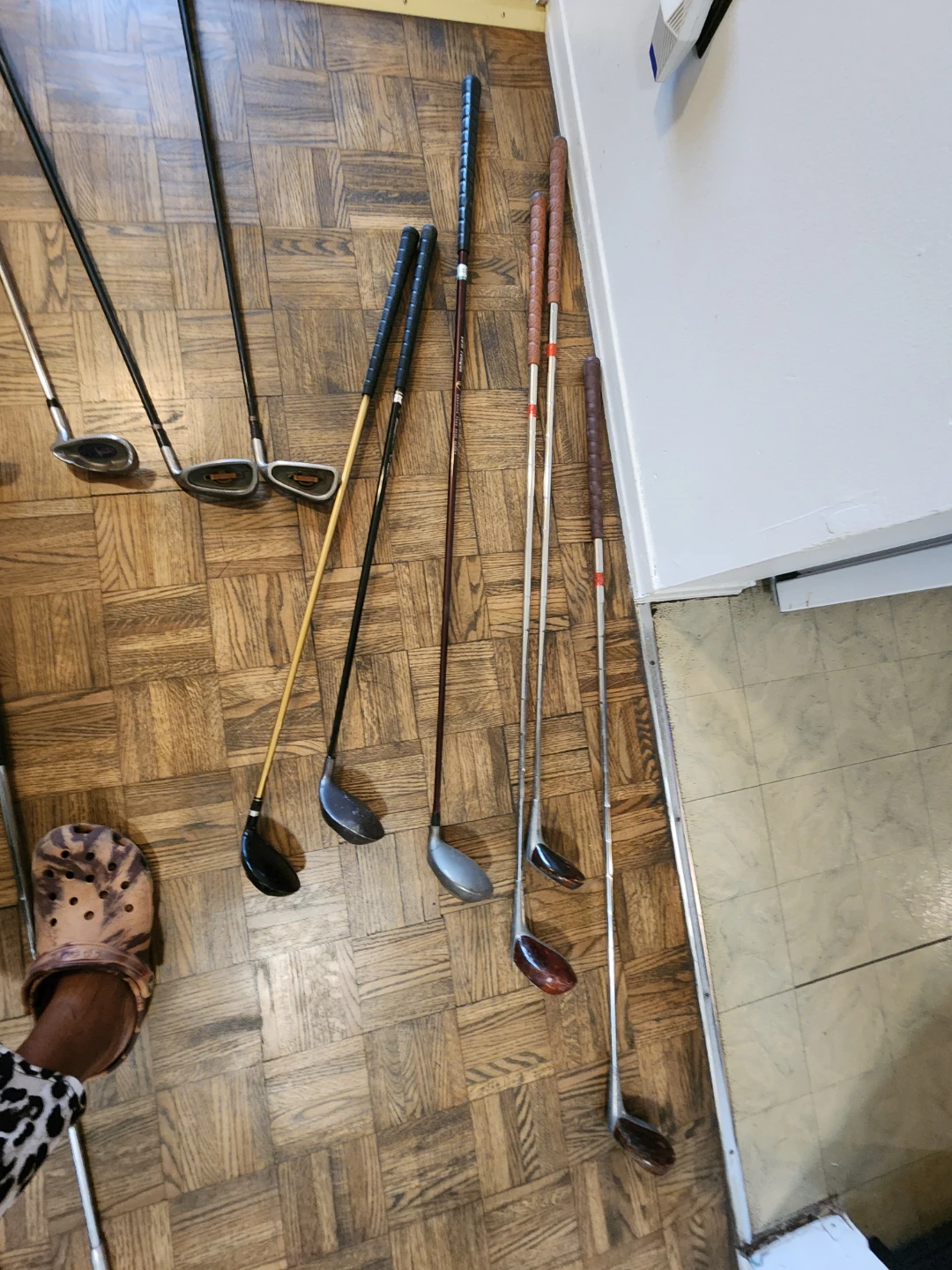 Set of Vintage  Tour Golf Clubs - photo 4