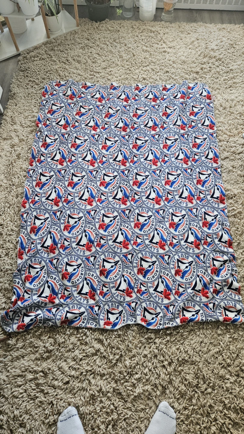 Toronto Blue Jays Fleece Throw Blanket - photo 2