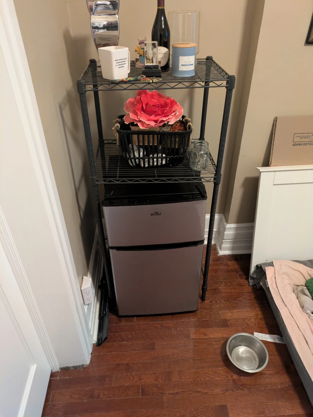 Willz Mini Refrigerator and microwave stand
