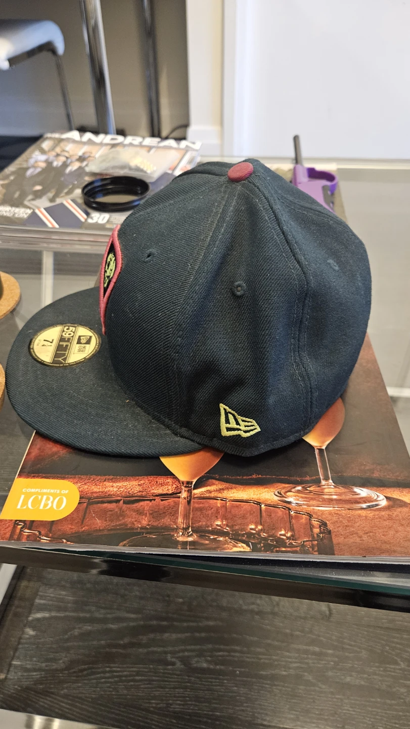 Green Mishka New Era hat size 7 1/4. - photo 3