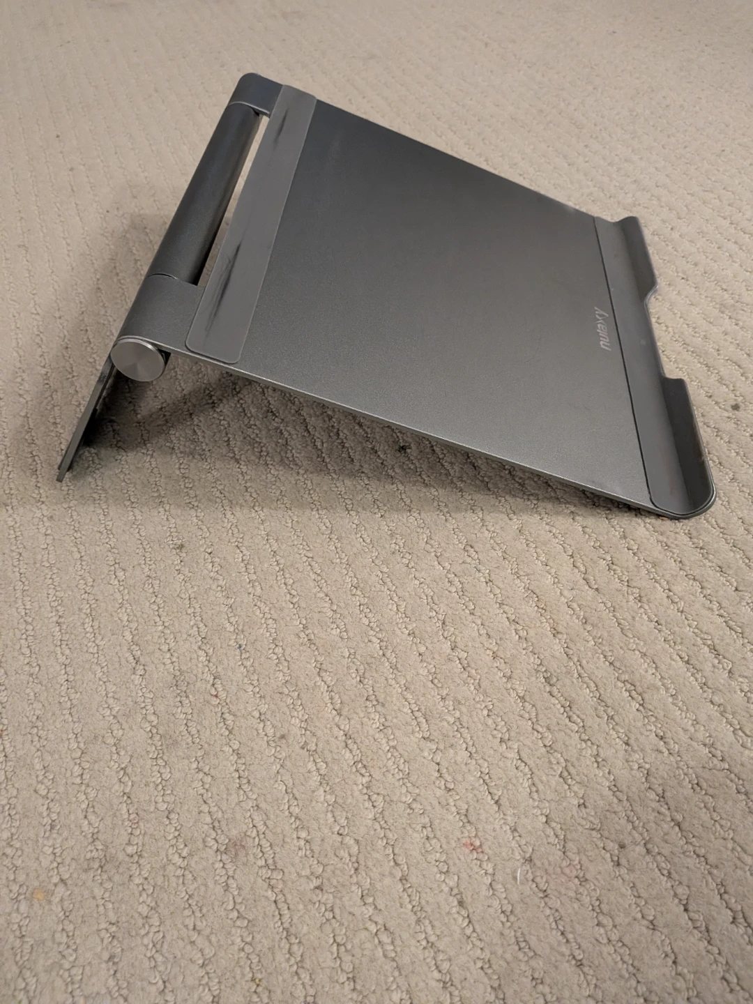 Nulaxy Adjustable Laptop Stand - photo 3