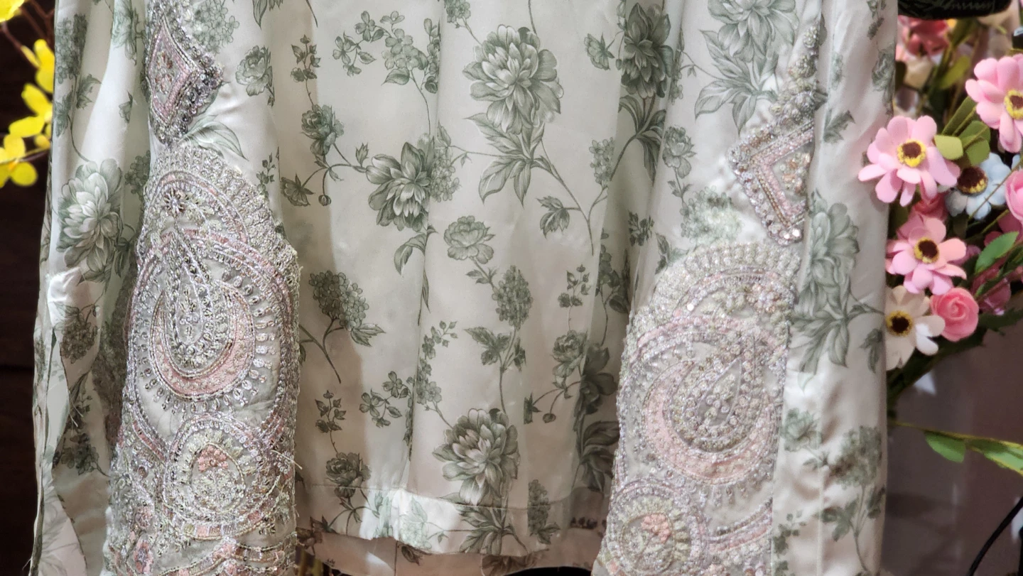 Floral embroidered long tunic - photo 4