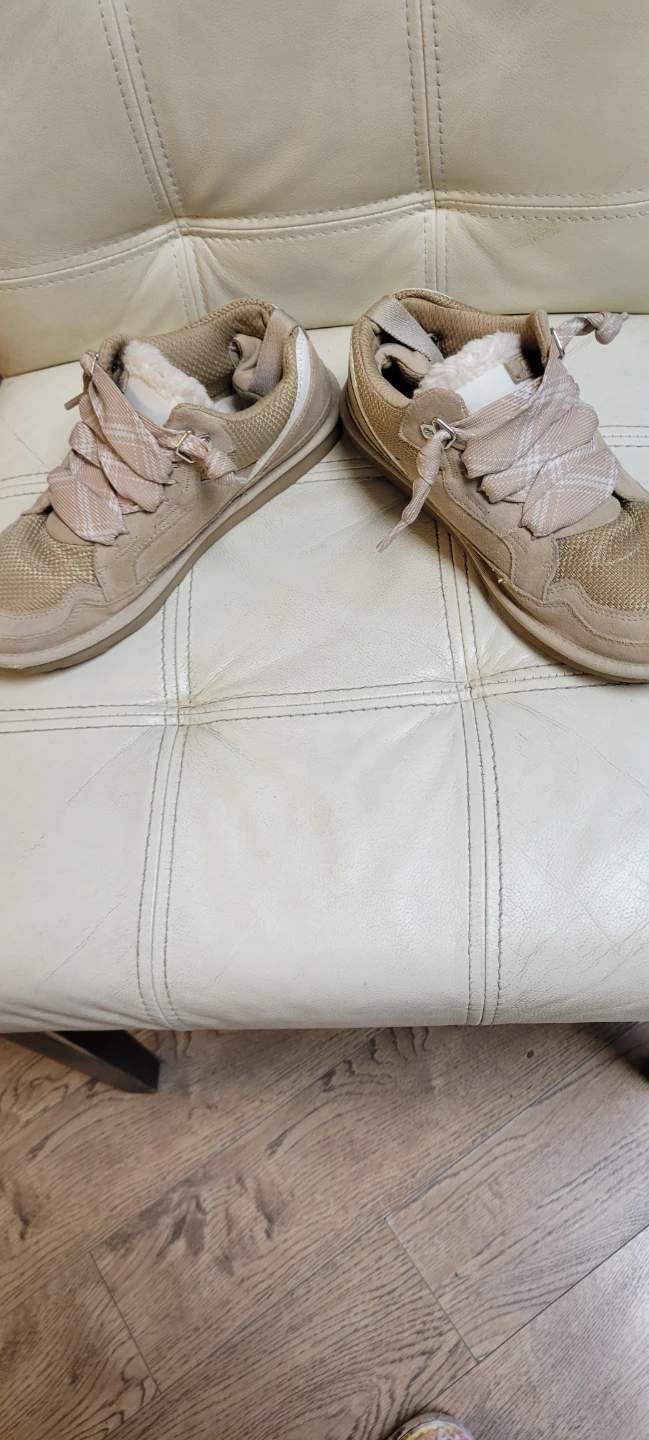 Ugg Low Top Sneakers - photo 4